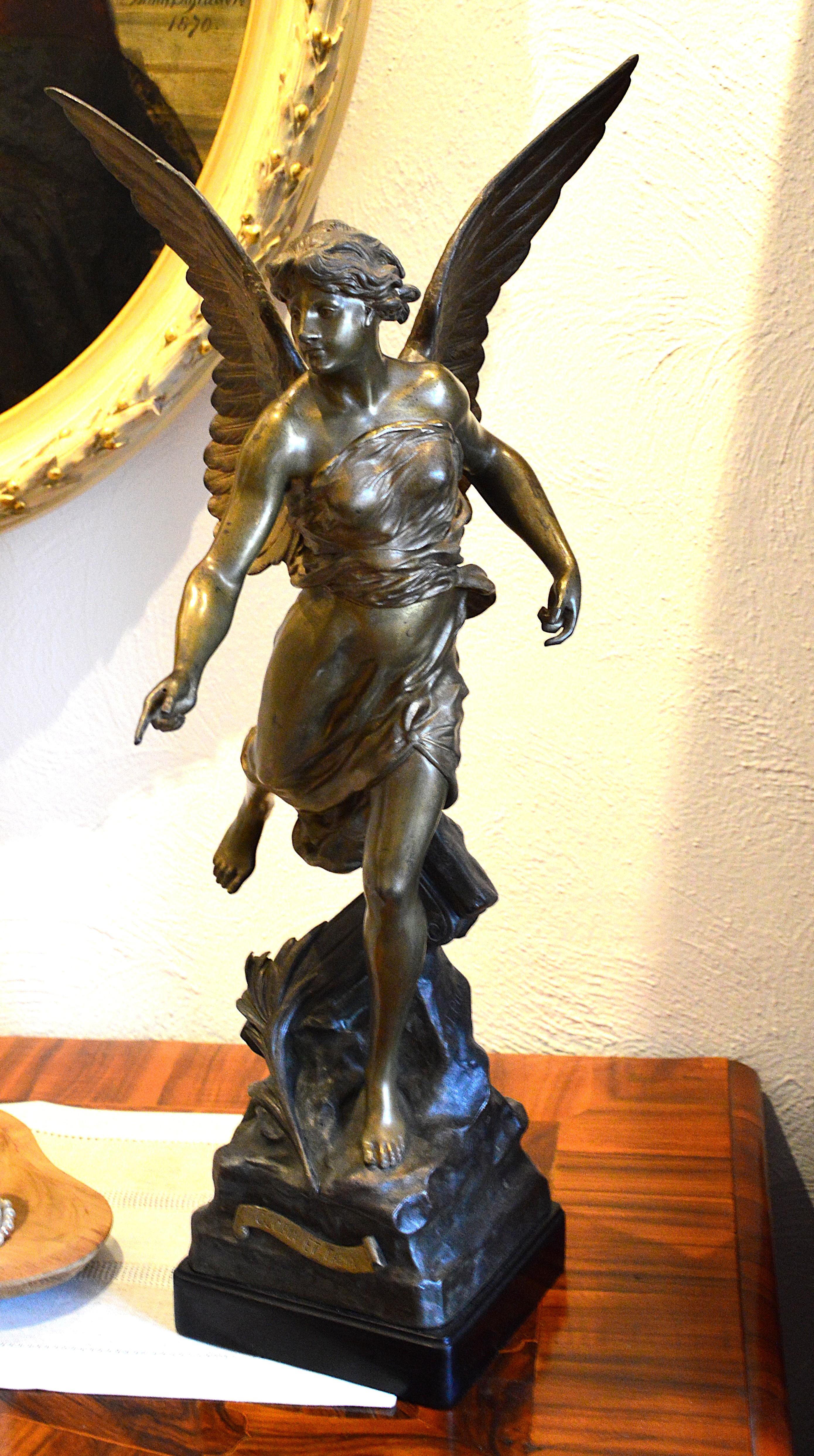 Emile Louis Picault (1833-1915), 'Gloria et Fama' - Jugendstil Sculpture by Émile Louis Picault (1833–1915)