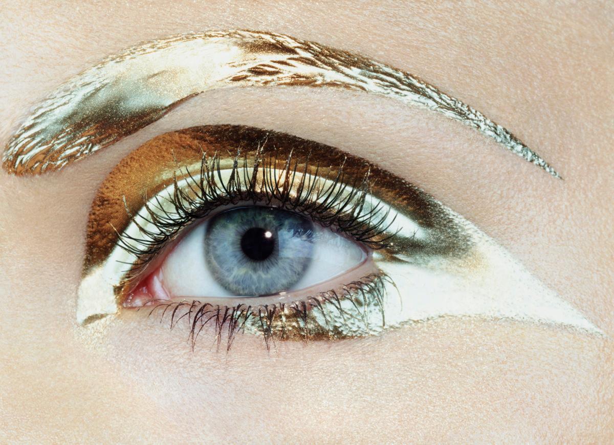 Bold Gold #1, 2006 - Miles Aldridge (Colour Photography)
Signed in ink on artist’s label
Chromogenic print
15 ¼ × 21 inches 
Edition of 10

Also available in the following sizes:
29 × 40 inches, edition of 10
43 ½ × 60 inches, edition of 3

Miles