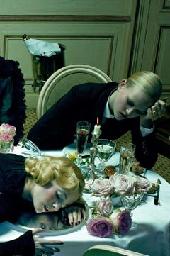 Dinner Party #5 Miles Aldridge, Frau, Mode, Erotisch, Modell, Blumen, Essen