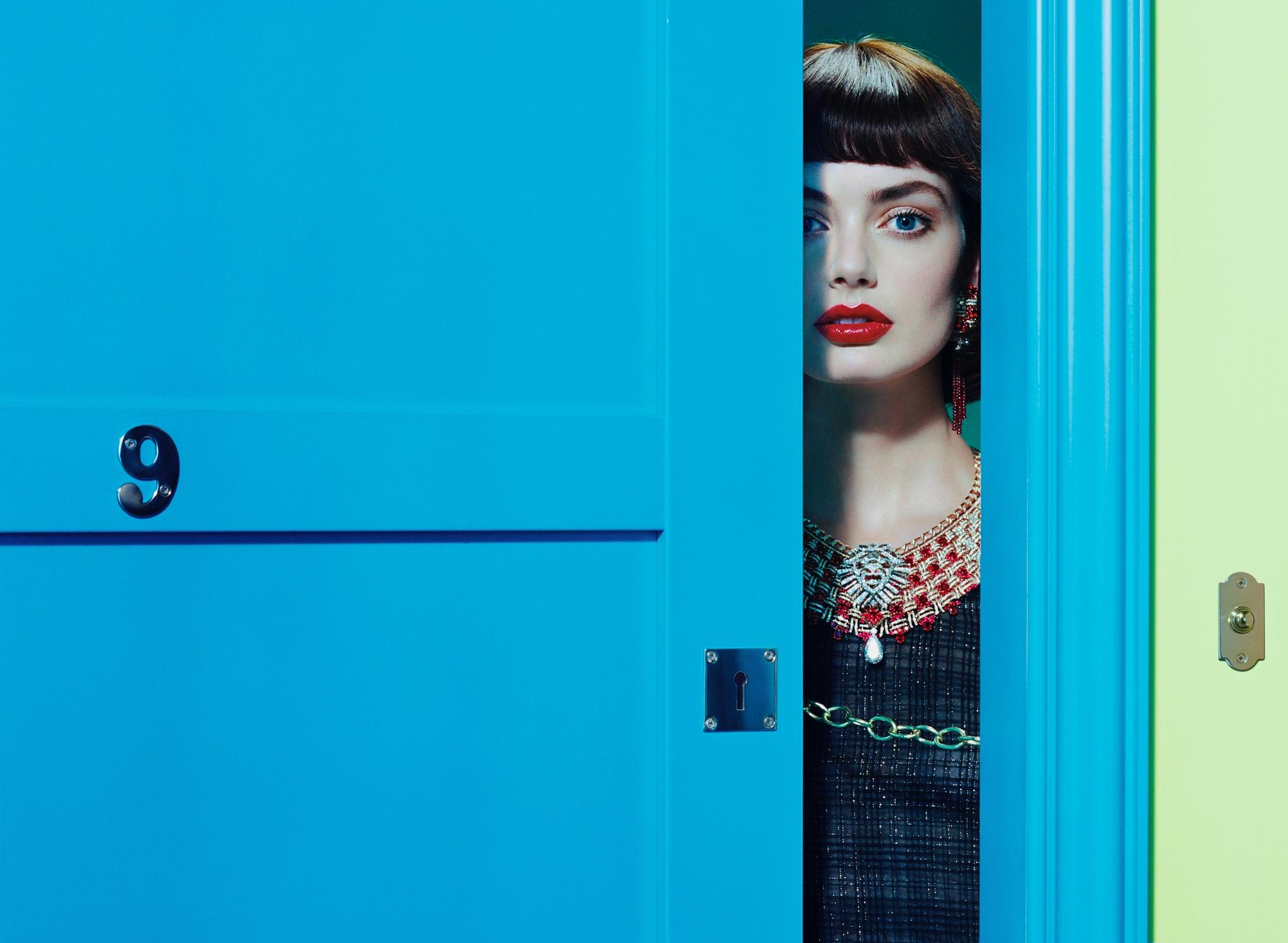 MILES ALDRIDGE (*1964, Great Britain) 
Doors #3, 2023
Screenprint in colours
Sheet 73 x 100 cm (28 3/4 x 39 3/8 in.)
Edition of 15, plus 3 AP; Ed. no. 1/15
Print only


A fiercely original photographer, Miles Aldridge (*1964, Great Britain) is best