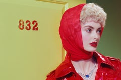 Puertas nº 4, 2023 - Miles Aldridge, Mujer, Serigrafía, Belleza, Arte