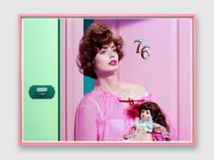Doors #5, 2023 - Miles Aldridge (fotografia a colori)