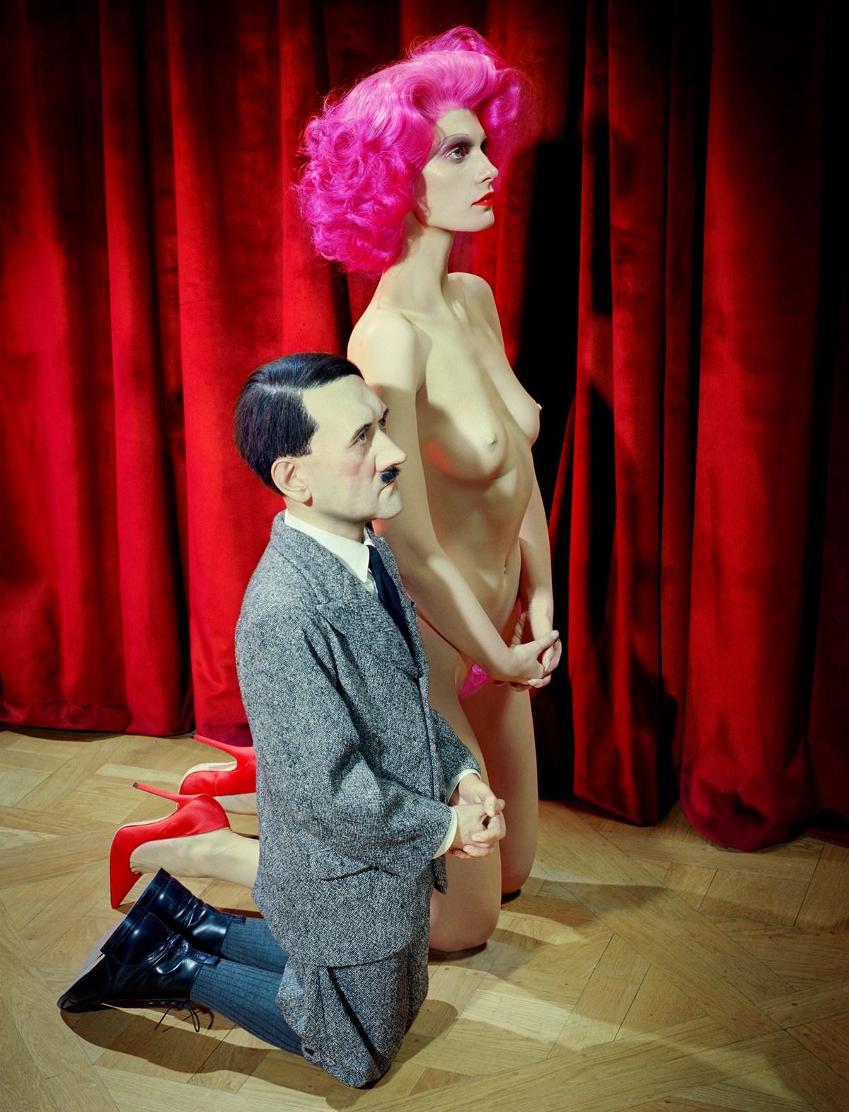 Miles ALDRIDGE (*1964, Great Britain)
Him (after Cattelan), 2016
Chromogenic print
Image 152.5 x 116.5 cm (60 x 45 3/4 in.)
Sheet 164.4 x 128.4 cm (64 3/4 x 50 1/2 in.)
Edition of 6, plus 2 AP; Ed. no. 1/6
Print only

A fiercely original