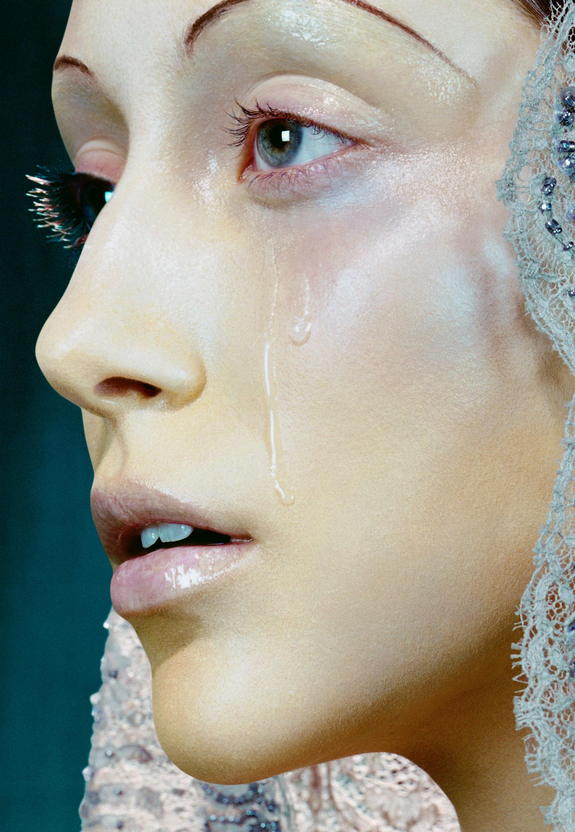 Miles Aldridge, Frau, Mode, Erotisch, Kunst, Glamour, Porträt, Unikat im Angebot 4