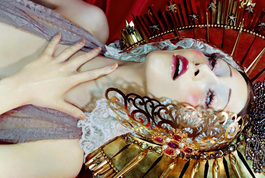 Immaculée #4 – Miles Aldridge, Woman, Fashion, Erotic, Art, Glamour, Portrait
