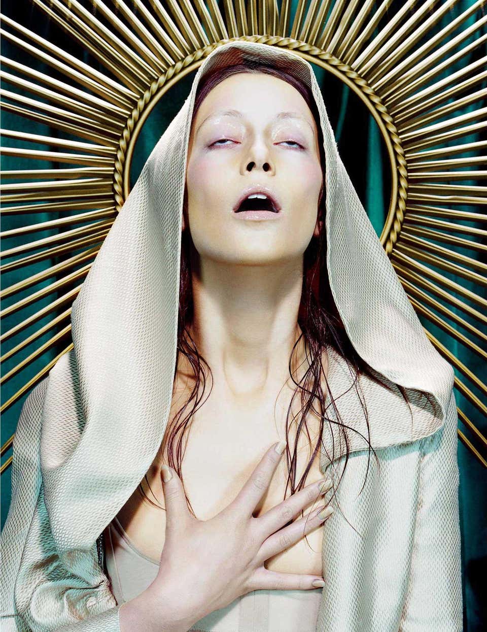 Immaculée #5 – Miles Aldridge, Woman, Fashion, Erotic, Art, Glamour, Portrait