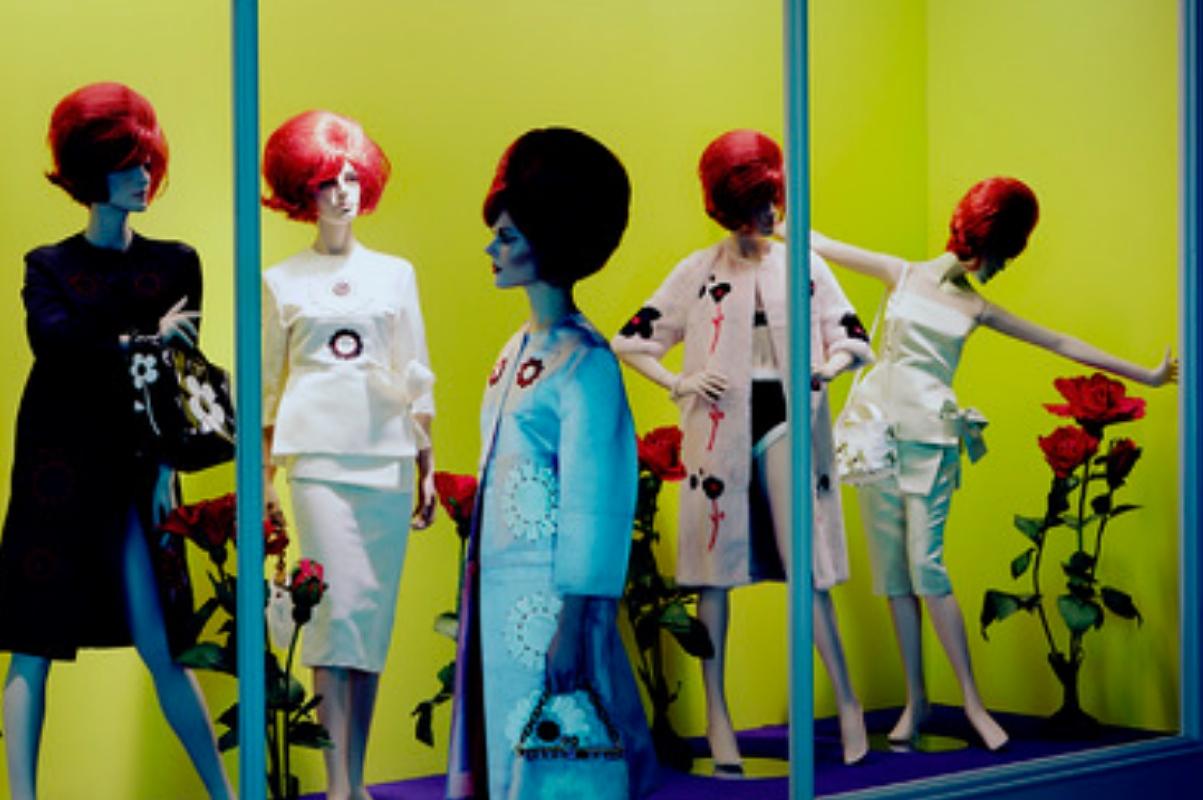 Mannequin Thriller #1 Miles Aldridge, Frau, Mannequin, Mode, Puppe, Modell im Angebot 3