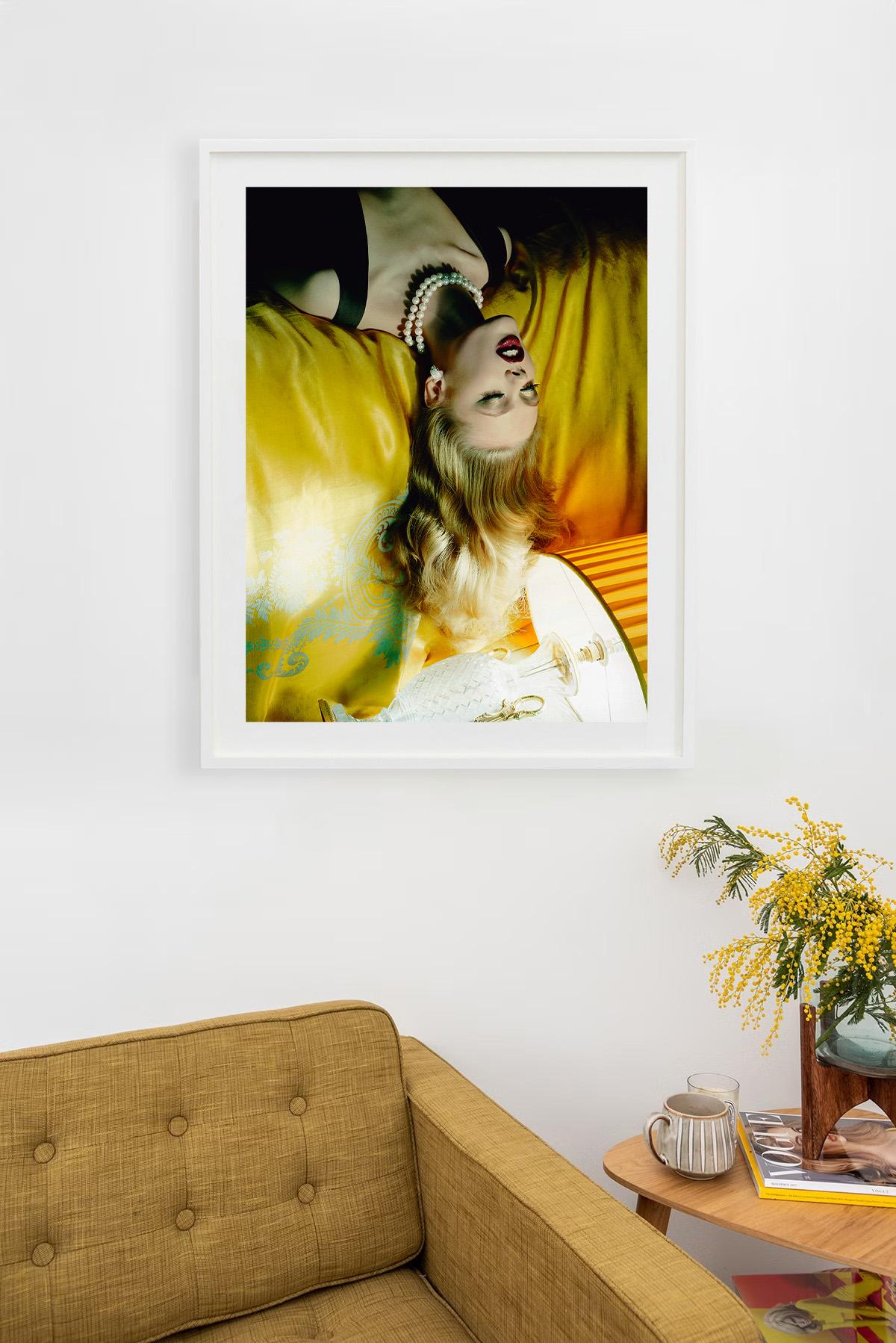 Respiri brevi #5, 2012 - Miles Aldridge (Fotografia a colori) in vendita 3