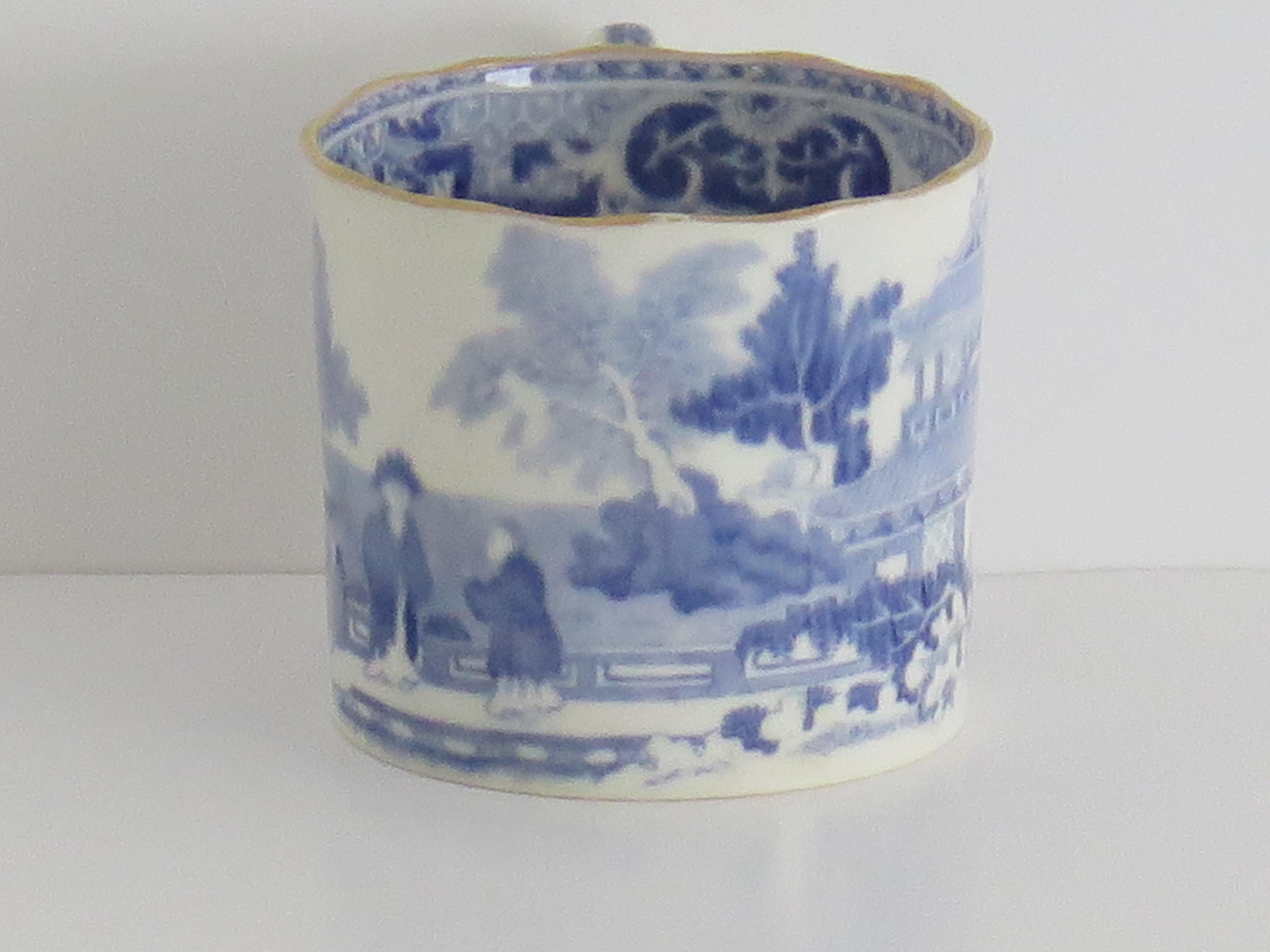 Chinoiserie Miles Mason Coffee Can Porcelain Chinamen on Verandah Pattern, circa 1805