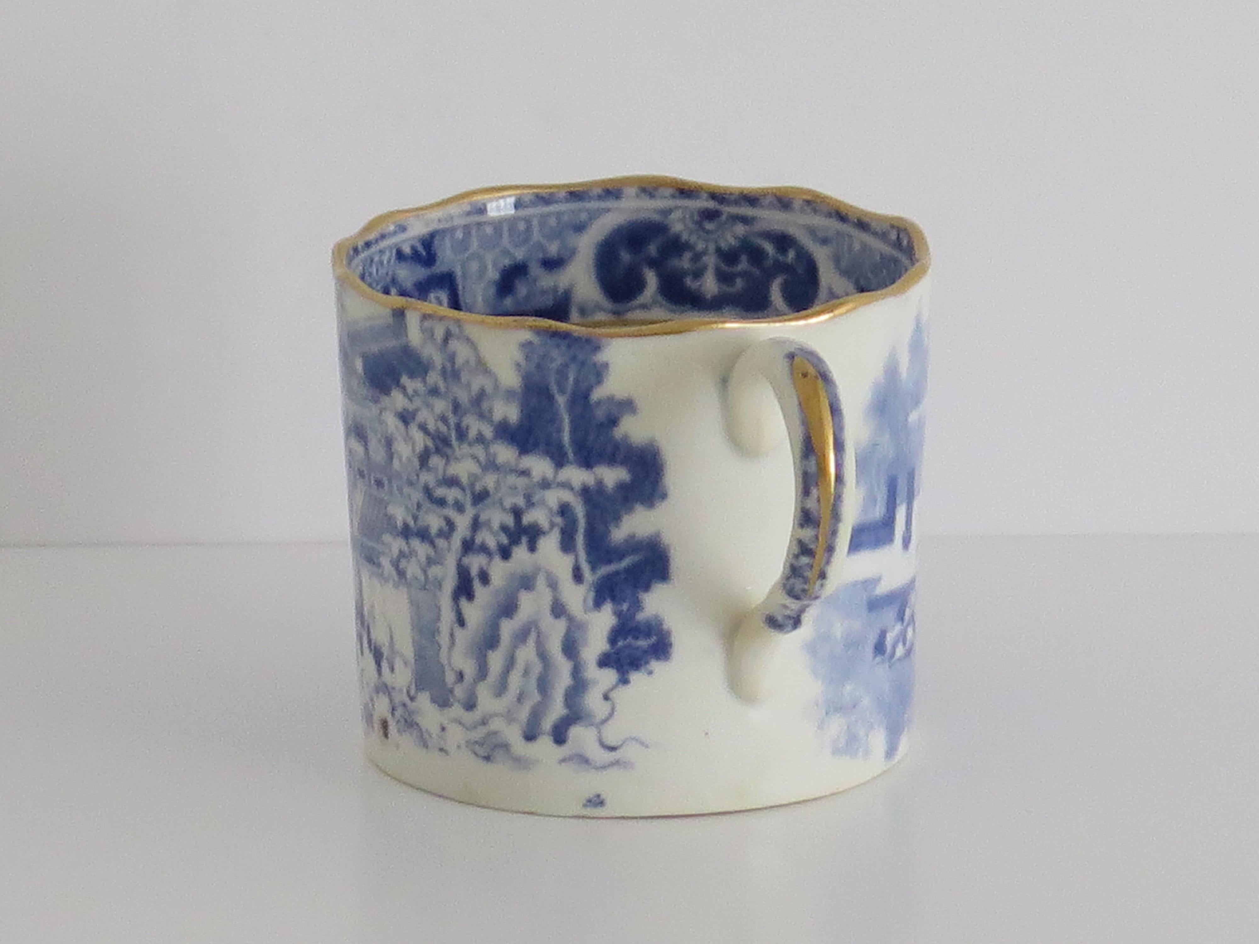 Miles Mason Coffee Can & Saucer Porcelain Chinamen on Verandah Pattern, Ca 1805 For Sale 2