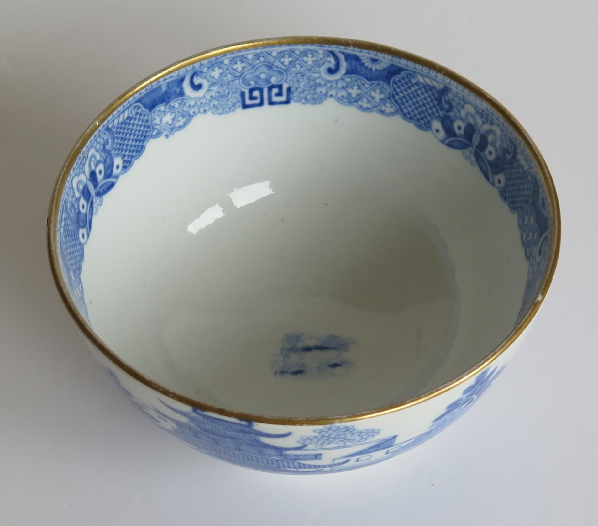 Miles Mason Porcelain Bowl Blue and White Broseley Pattern, English, circa 1805 4