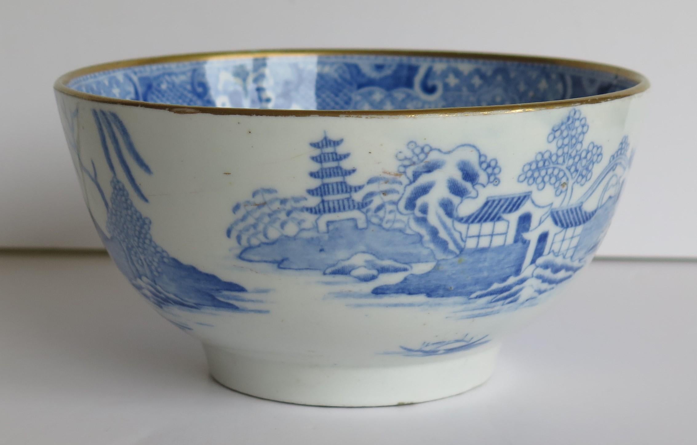 Glazed Miles Mason Porcelain Bowl Blue and White Broseley Pattern, English, circa 1805
