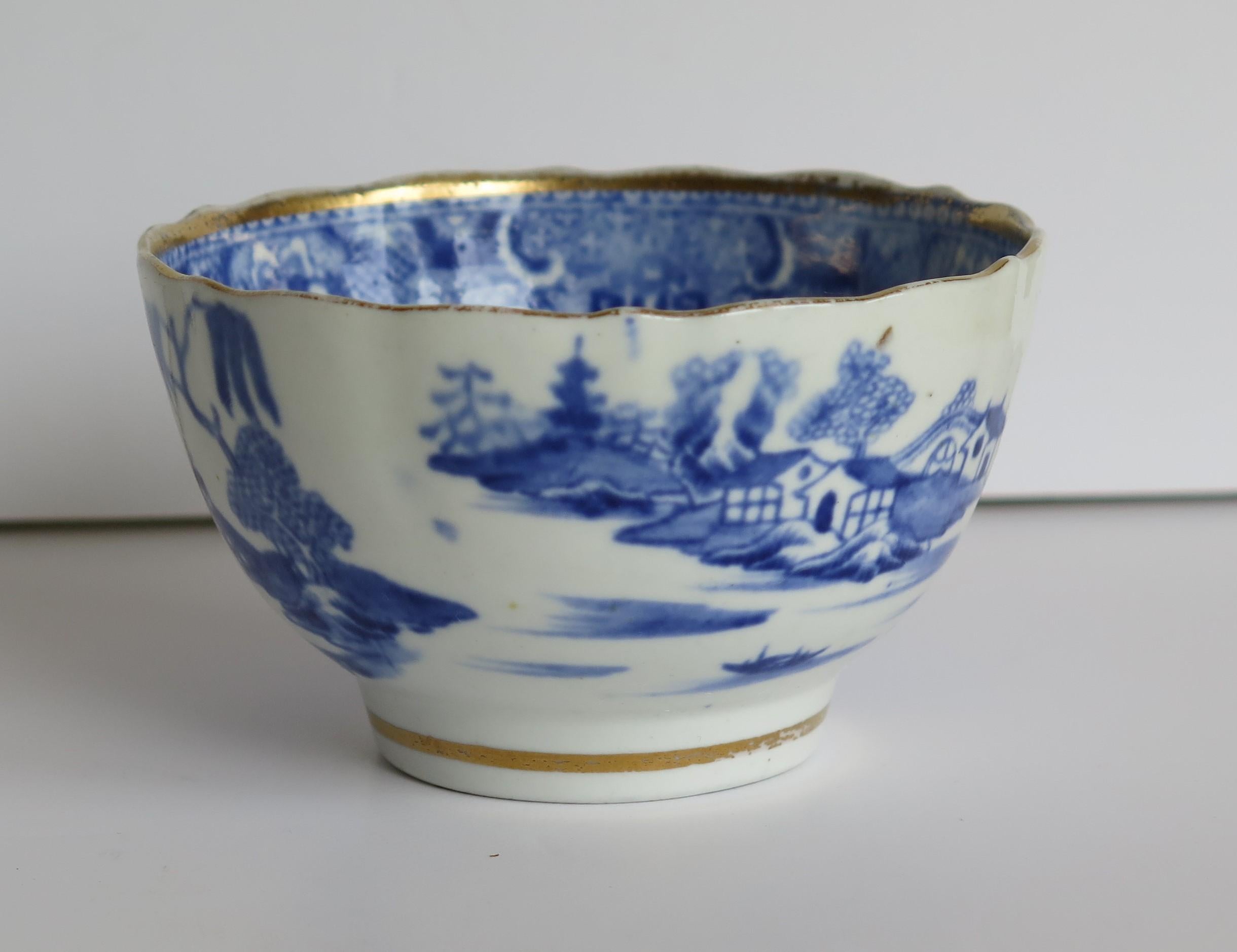 19th Century Miles Mason Porcelain Bowl Blue and White Pagoda Pattern, English, circa 1805