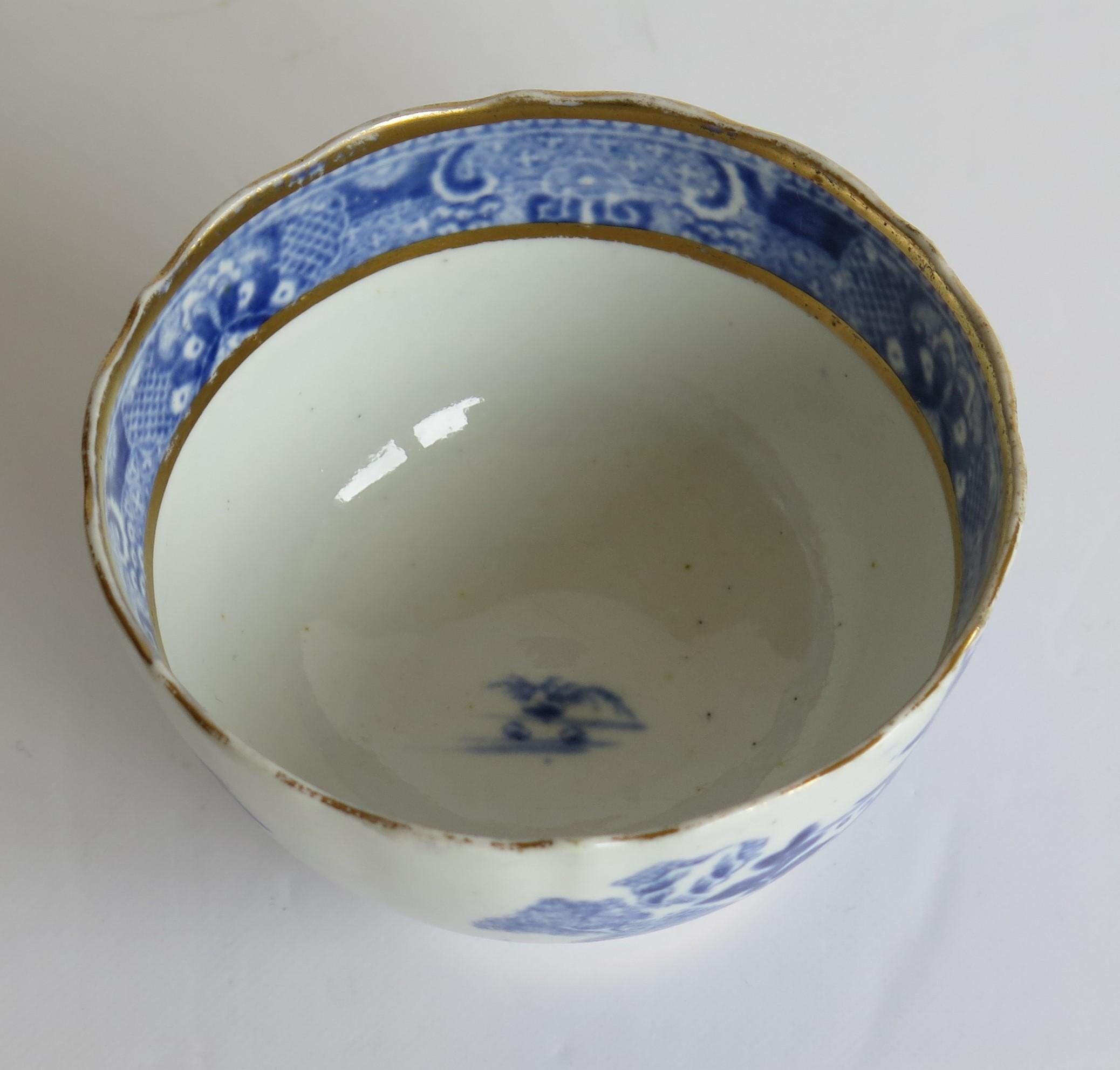 Miles Mason Porcelain Bowl Blue and White Pagoda Pattern, English, circa 1805 5