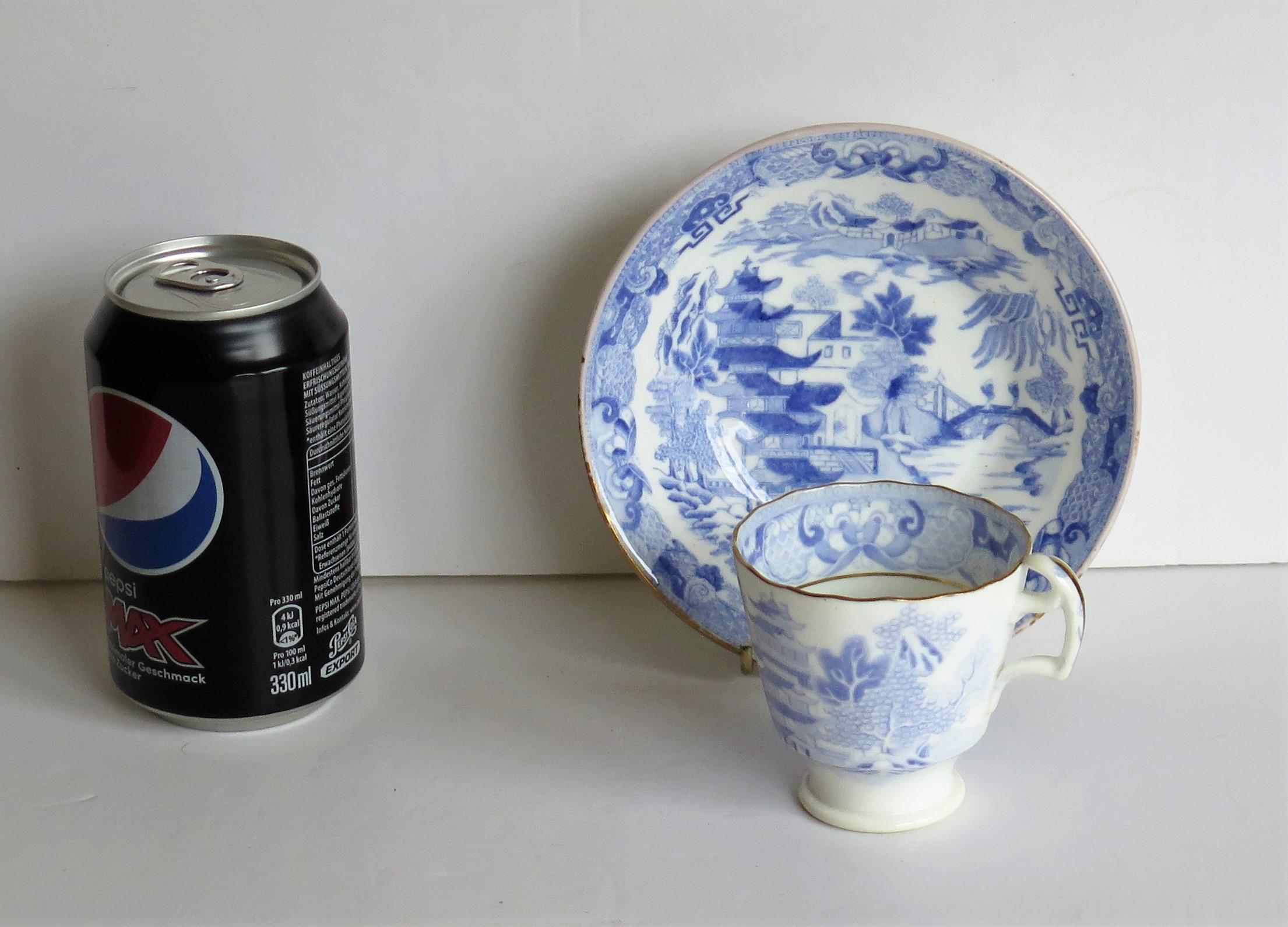 Miles Mason Porcelain Cup and Saucer Blue Broseley Willow Pattern, circa 1815 2