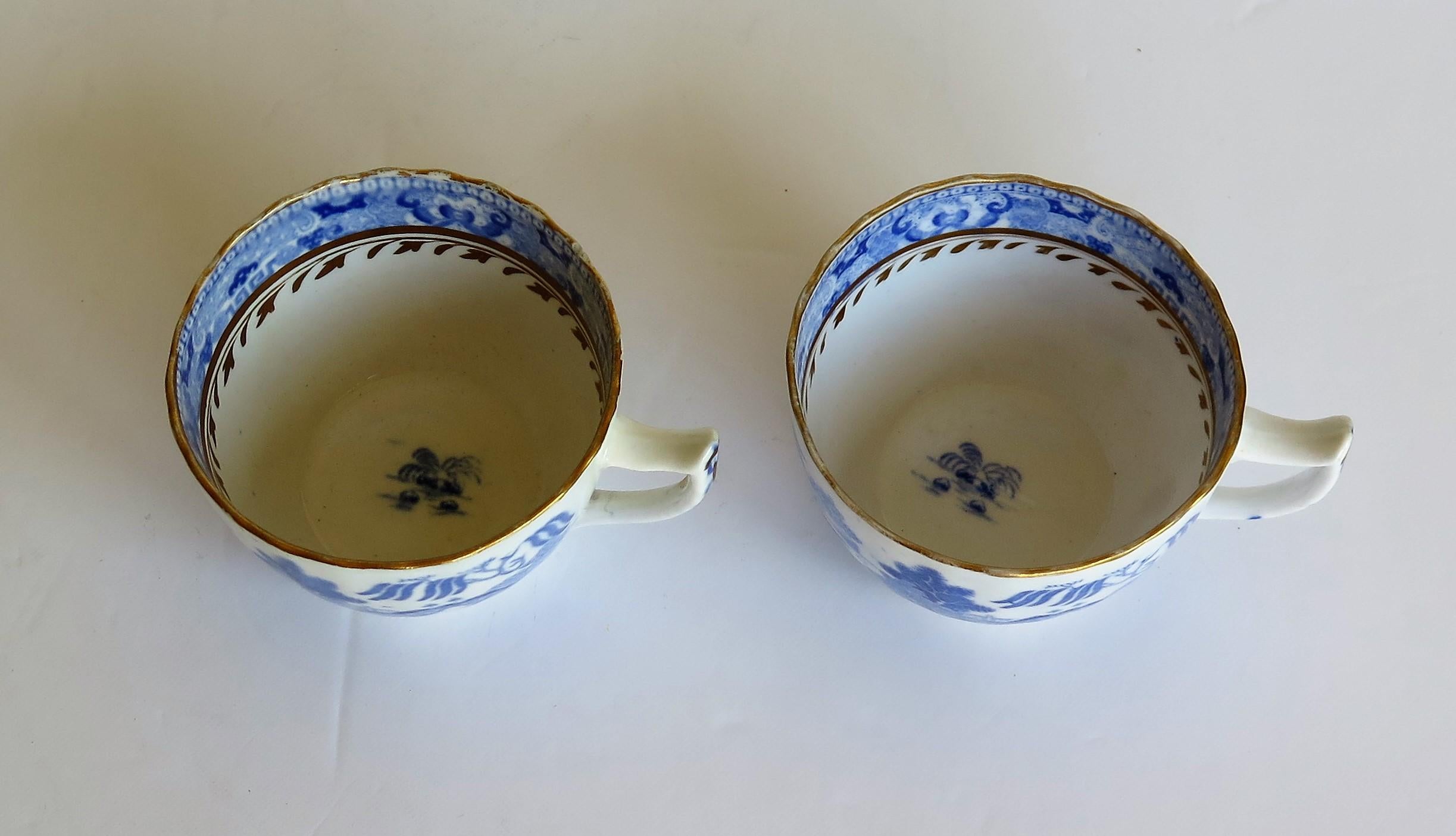 Miles Mason Porcelain Pair of Tea Cups Broseley Blue and White Pattern, Ca 1805 5