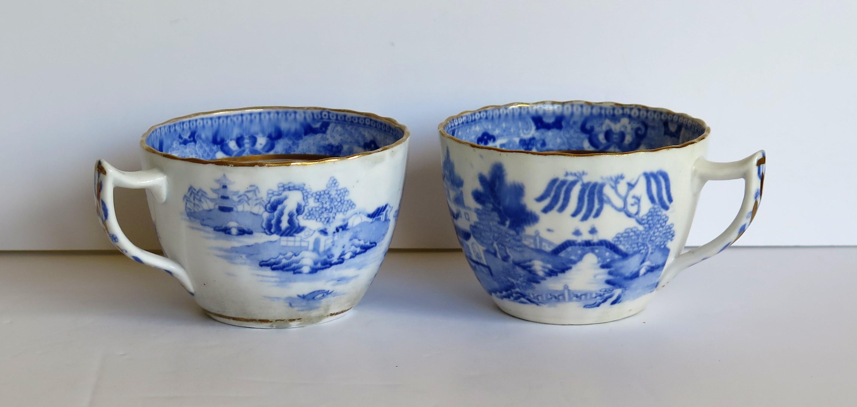 Glazed Miles Mason Porcelain Pair of Tea Cups Broseley Blue and White Pattern, Ca 1805