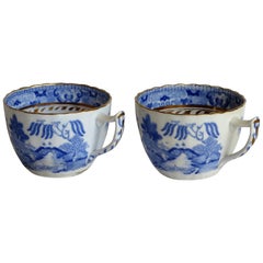 Miles Mason Porcelain Pair of Tea Cups Broseley Blue and White Pattern, Ca 1805