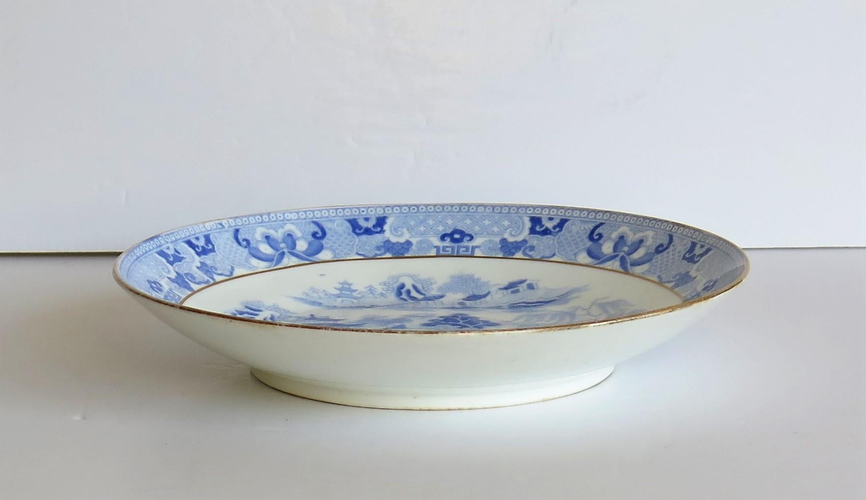English Miles Mason Porcelain Plate or Dish Blue & White Gilded Broseley Ptn, circa 1810