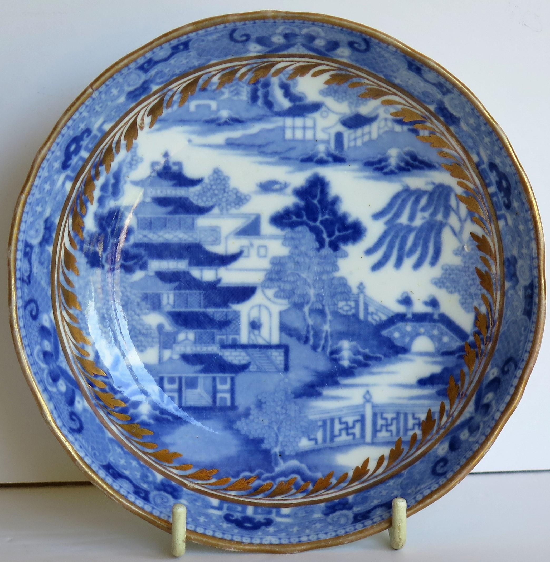 Chinoiserie Miles Mason Porcelain Saucer Dish Blue and White Gilded Broseley Pattern Ca 1805