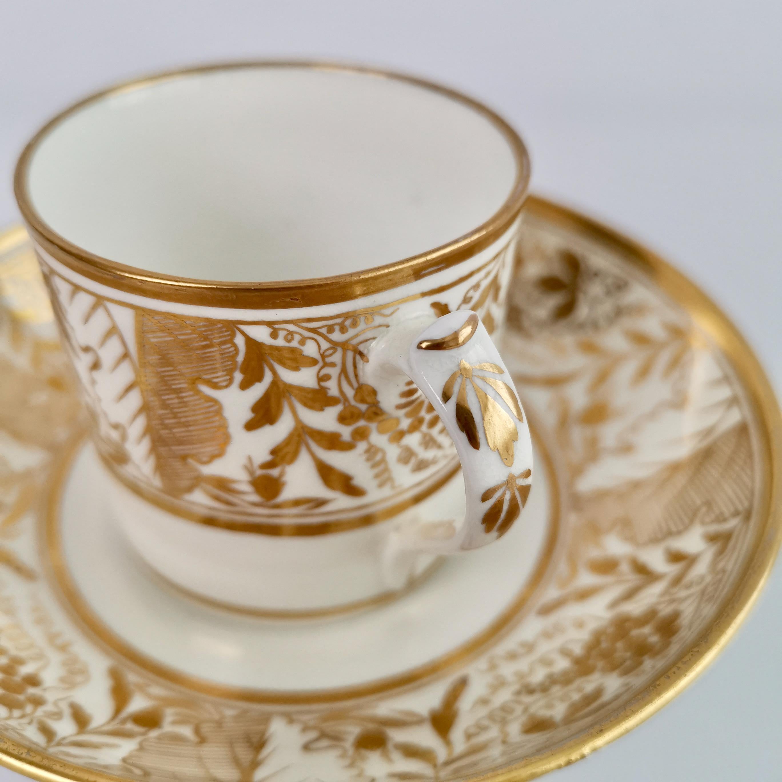 Miles Mason Porcelain Teacup Quartet, Gilt Regency Acanthus Pattern, ca 1810 7