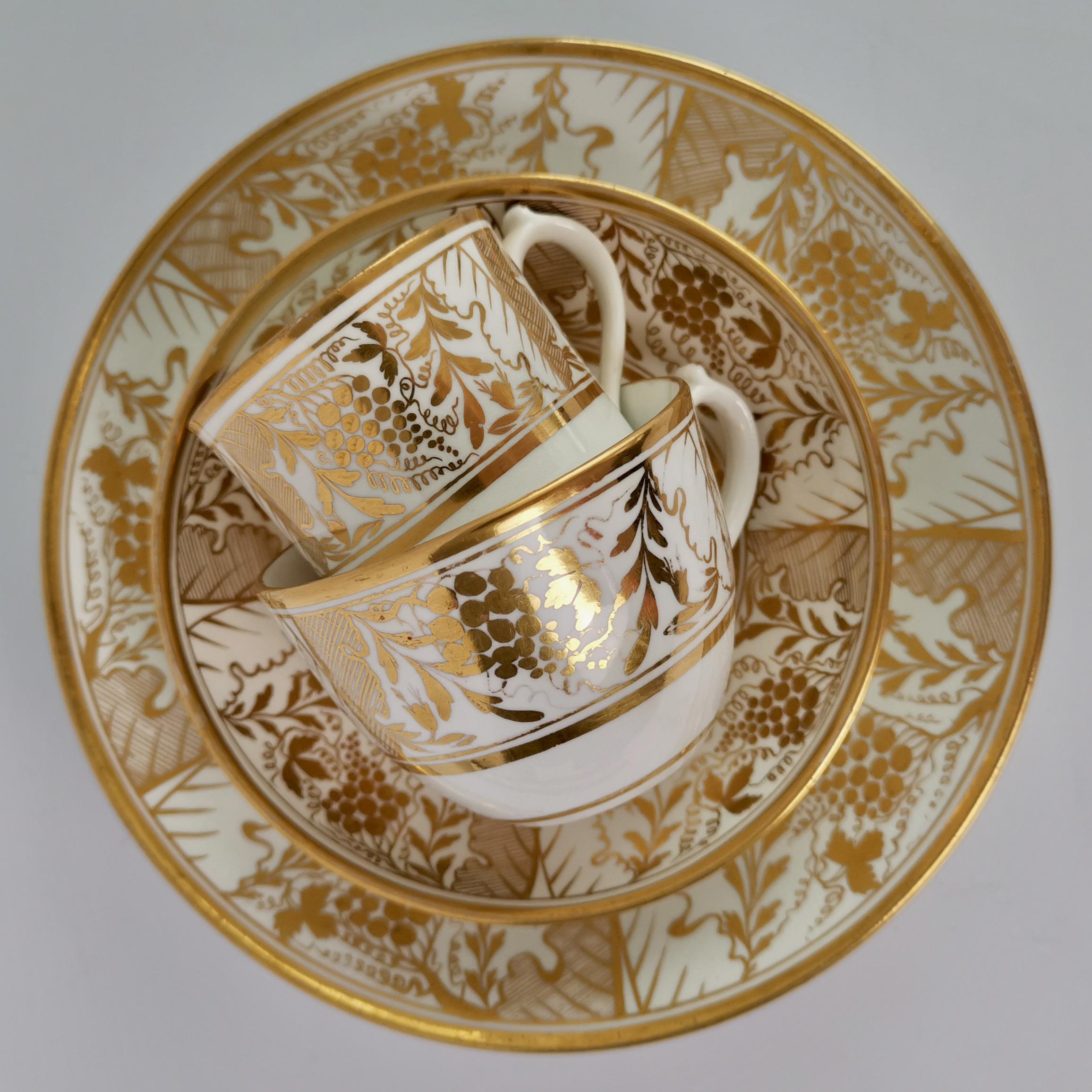 English Miles Mason Porcelain Teacup Quartet, Gilt Regency Acanthus Pattern, ca 1810