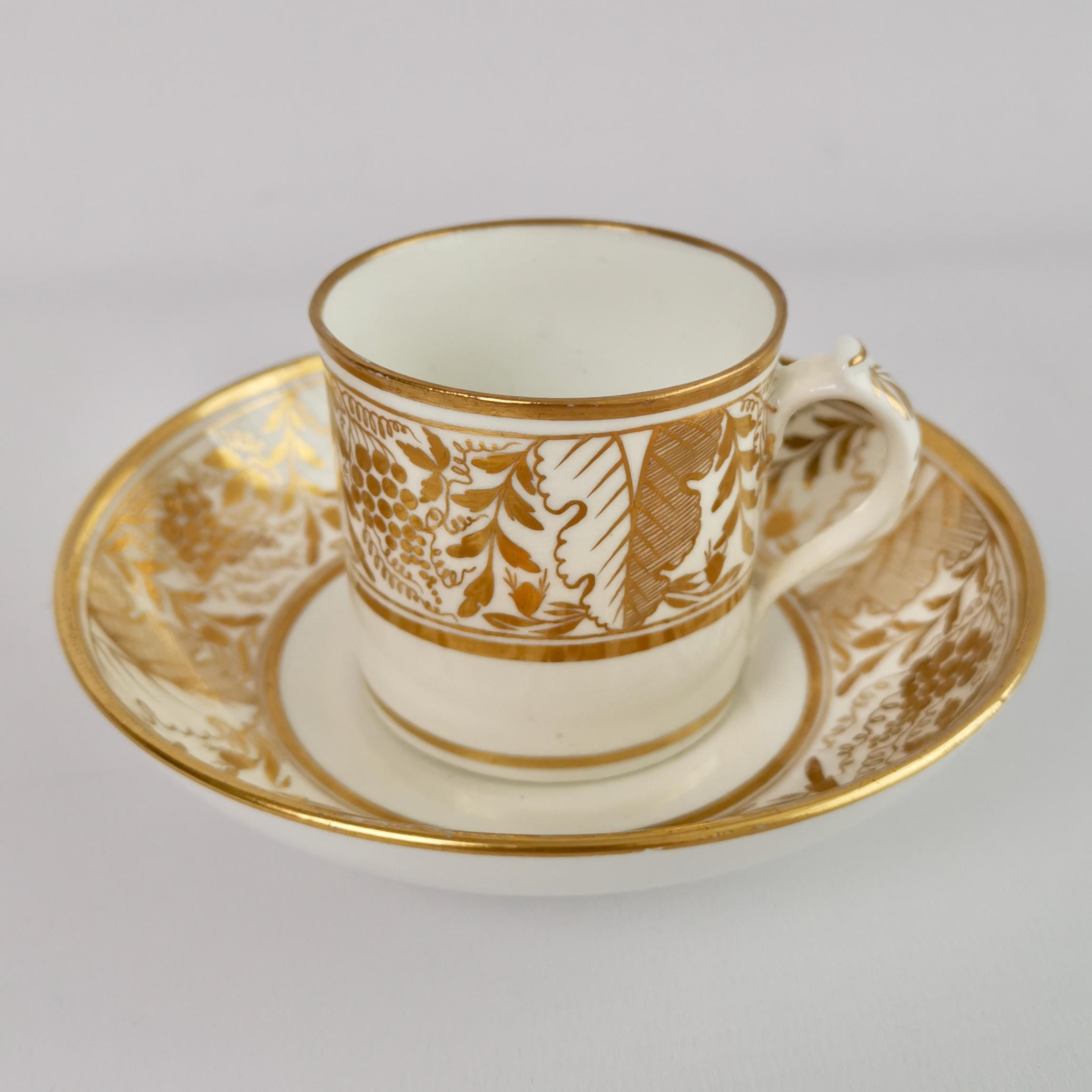 Early 19th Century Miles Mason Porcelain Teacup Quartet, Gilt Regency Acanthus Pattern, ca 1810