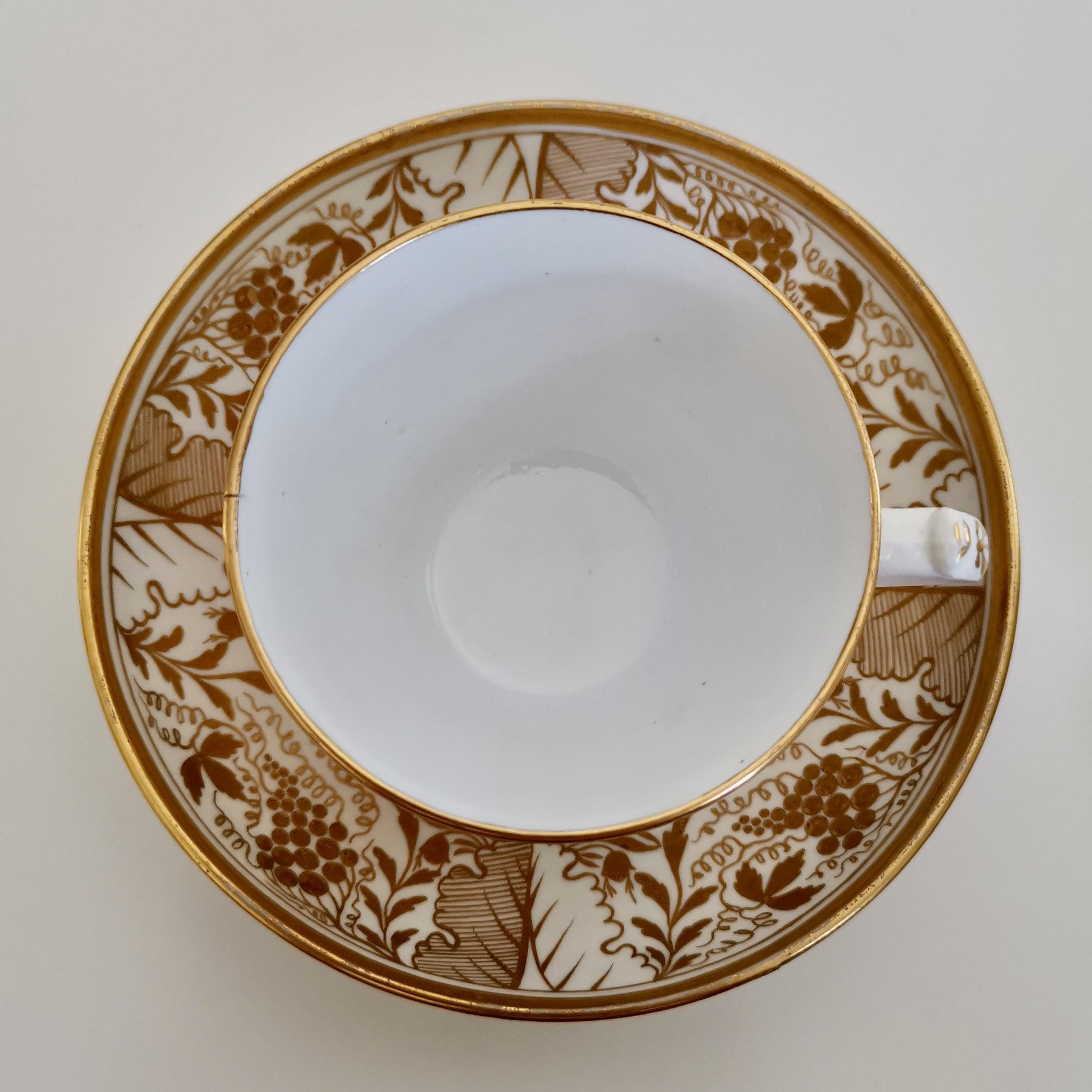 Early 19th Century Miles Mason Porcelain Teacup Trio, Provenance, Gilt Vines, Regency, circa 1810