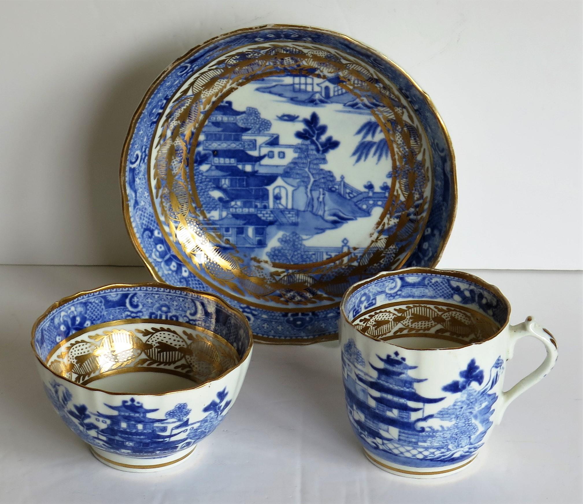 Glazed Miles Mason Porcelain Trio Blue and White Broseley Gilded Willow Ptn 50, Ca 1808