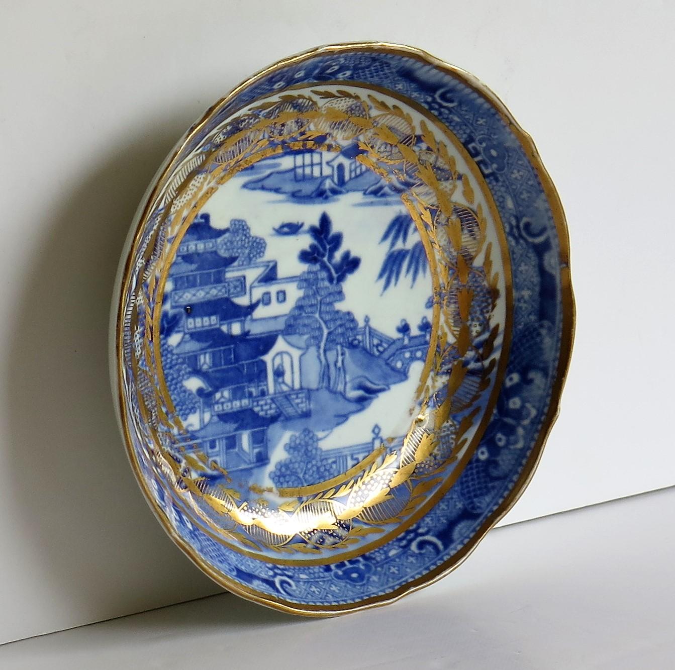 19th Century Miles Mason Porcelain Trio Blue and White Broseley Gilded Willow Ptn 50, Ca 1808