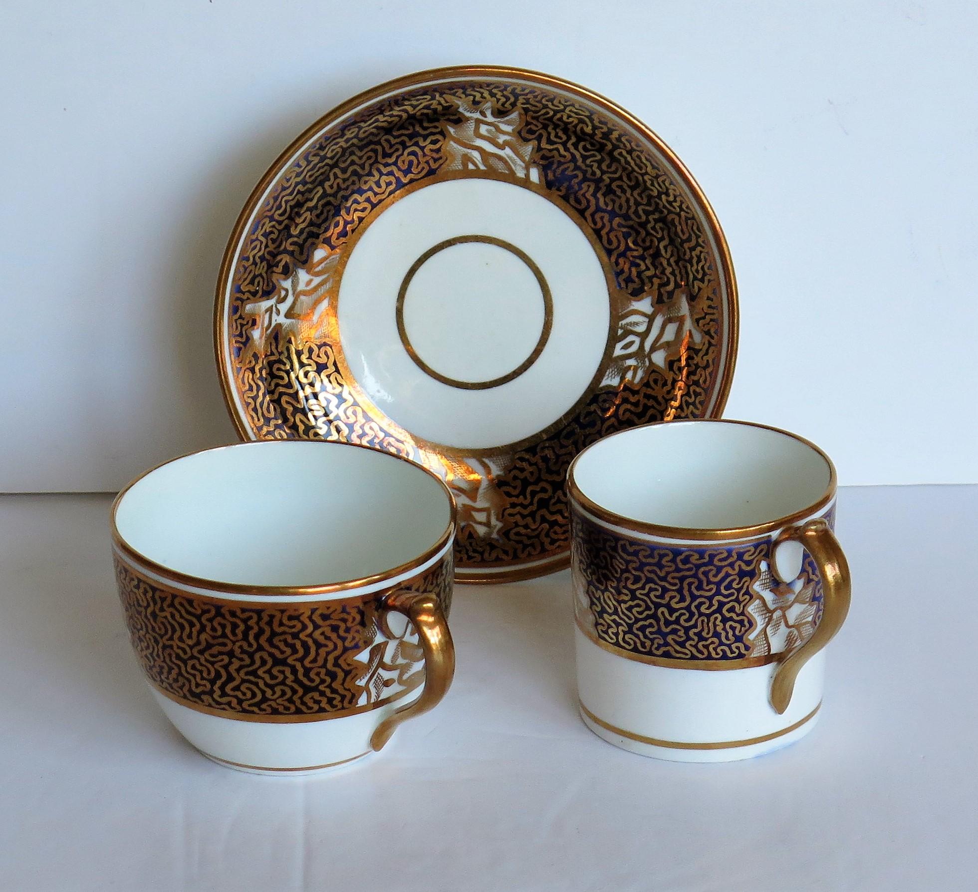 Georgian Miles Mason Porcelain Trio Finely Hand Painted & Gilded Pattern 470, circa 1808 For Sale
