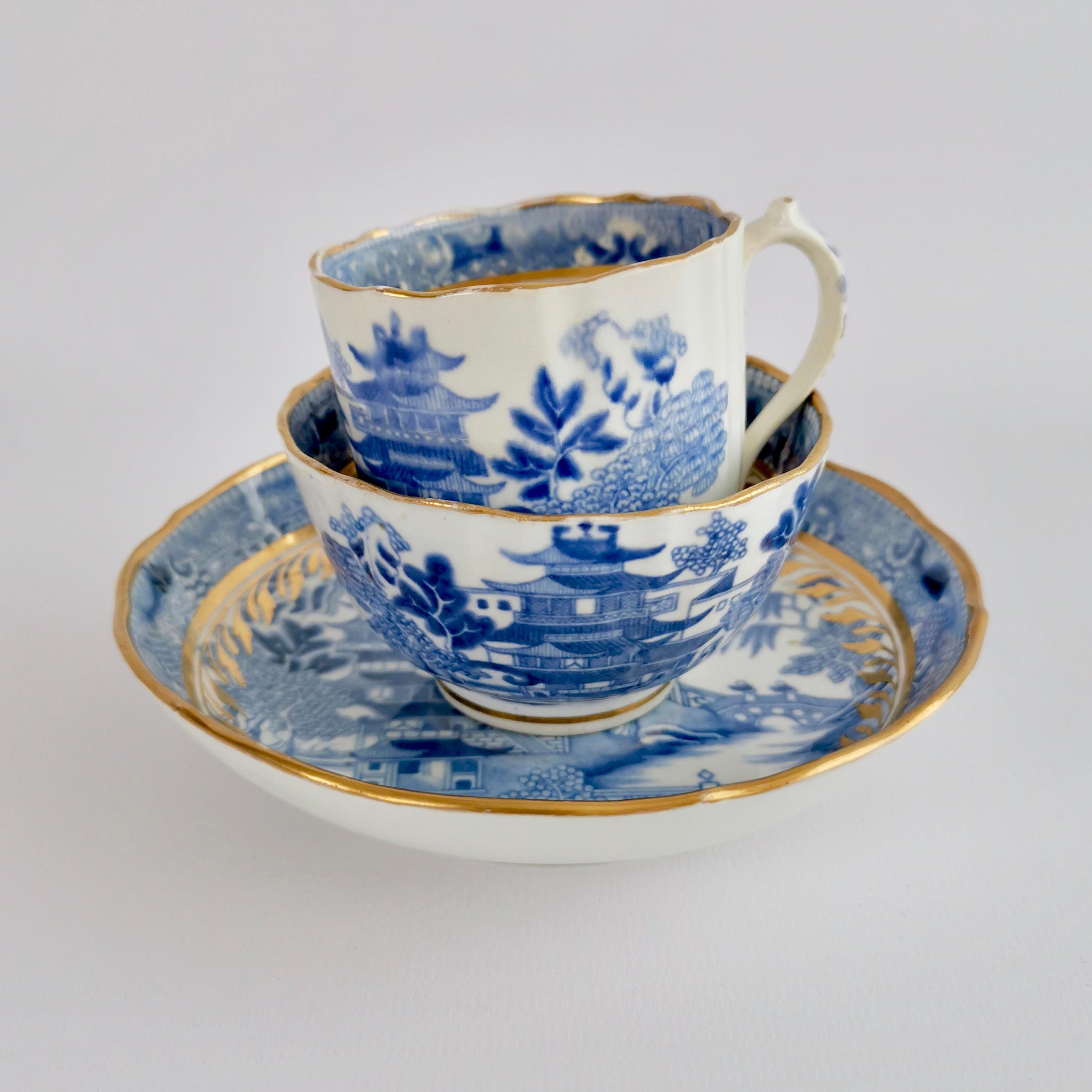 Porcelain Miles Mason Tea Service, Pagoda Pattern Blue and White Transfer, Regency