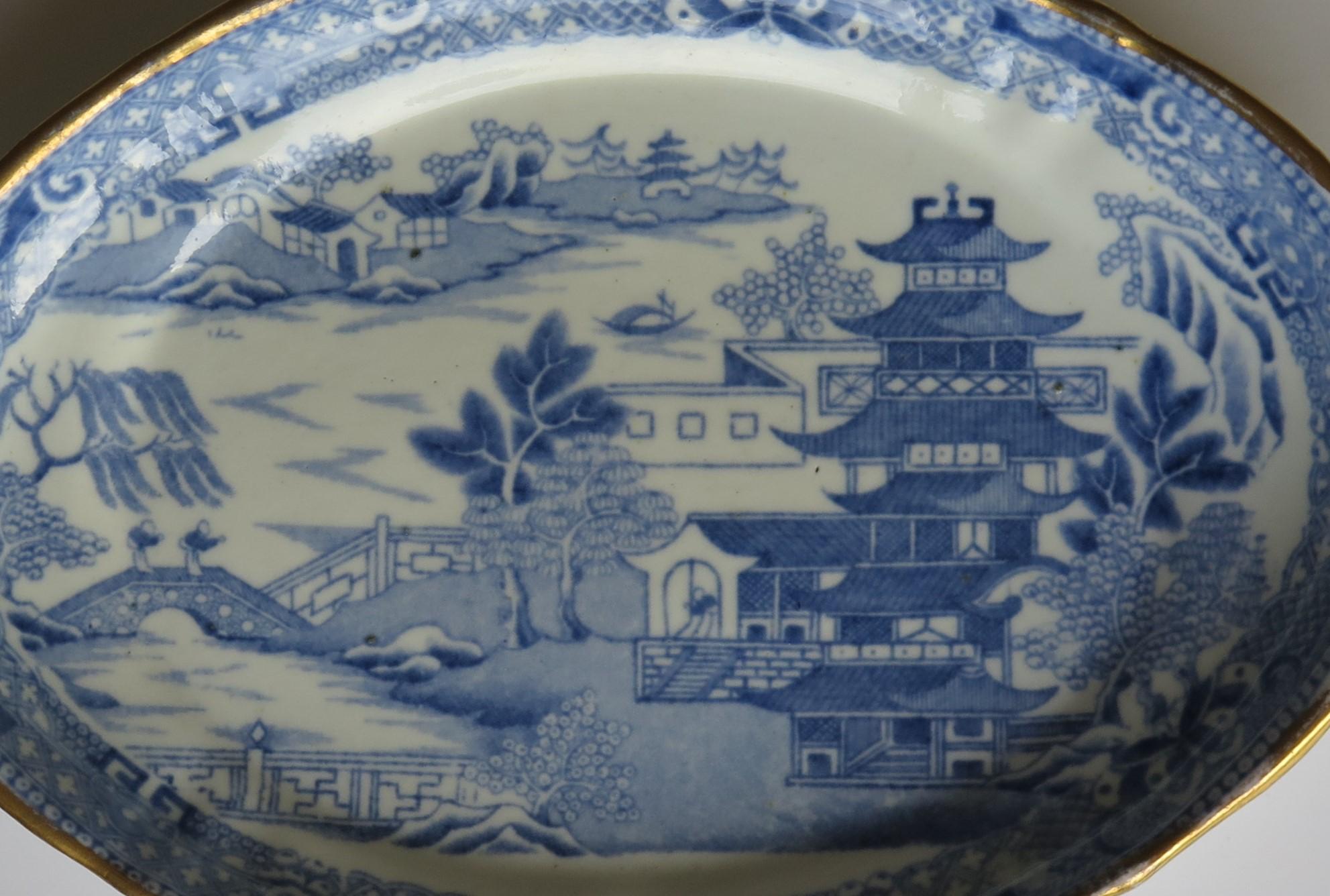 Miles Mason Teapot Stand or Dish Blue and White Pagoda Pattern, circa 1810 4