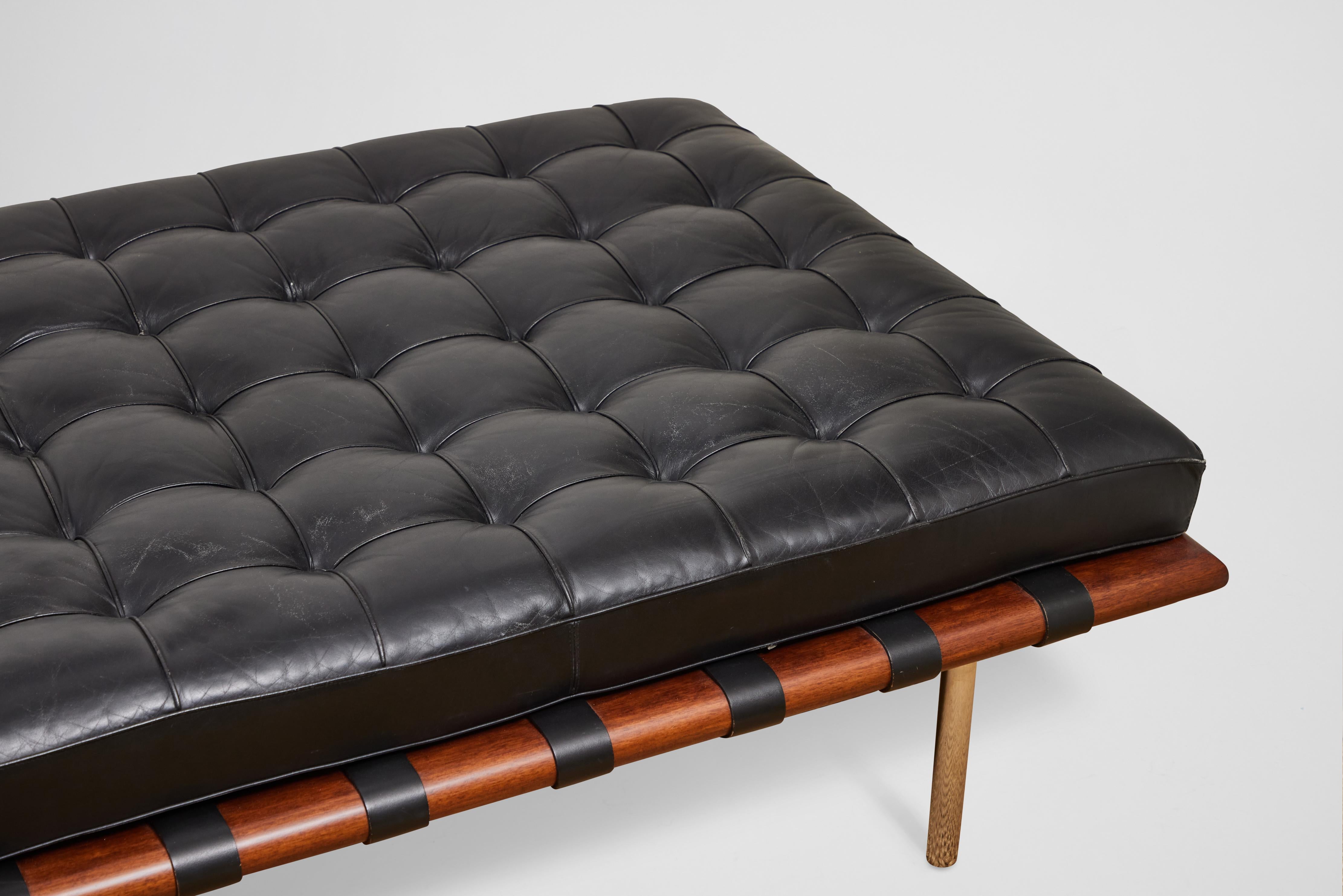 Late 20th Century Miles Van der Rohe Barcelona Daybed For Sale