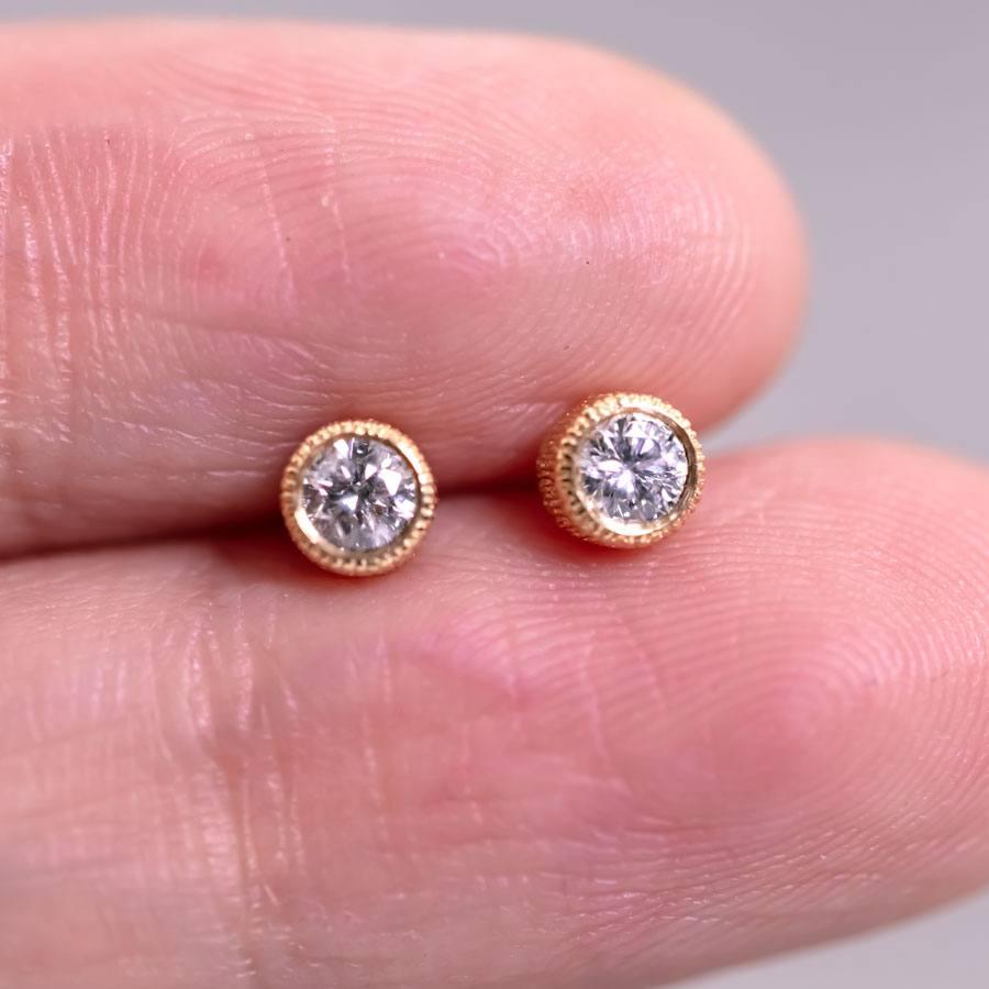 Brilliant Cut Milgrain Finish Natural Diamond Bezel Stud Earrings 18K Yellow Gold For Sale