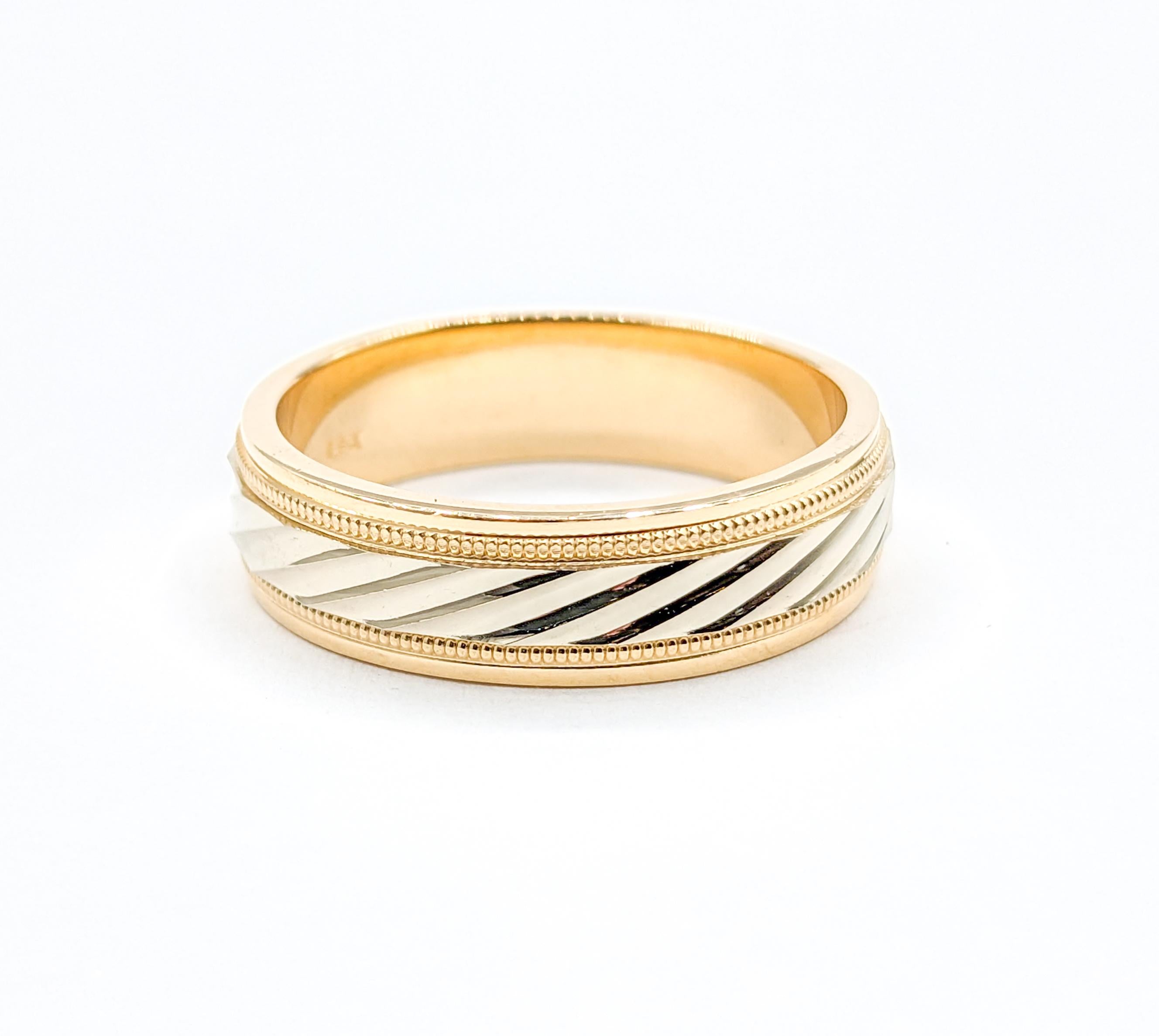 Milgrain Stripped Men's Ring Yellow Gold In Excellent Condition For Sale In Bloomington, MN