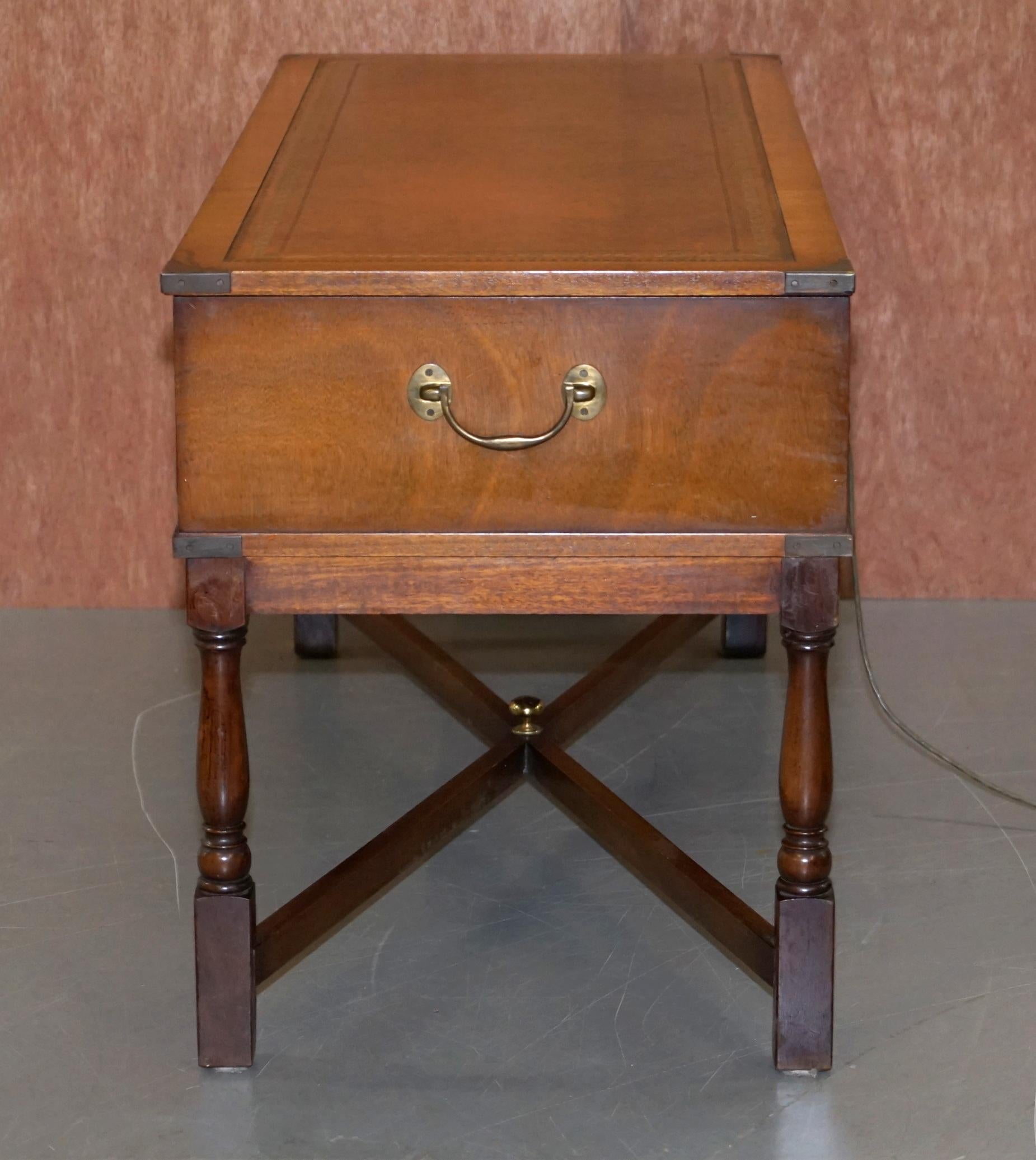 Military Campaign Style Console Coffee Table Hidden Radio Tape Record Player For Sale 3