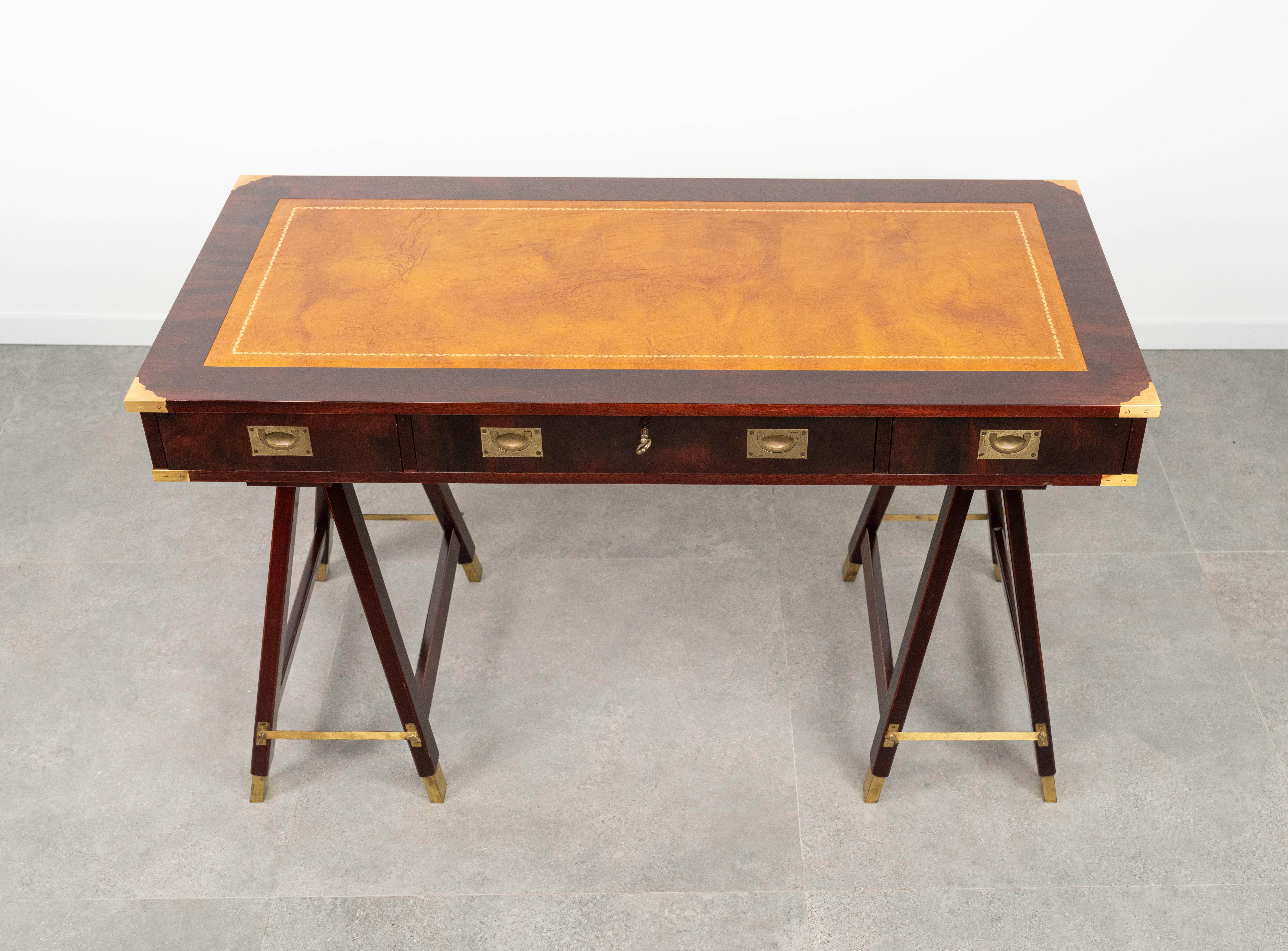 Italian Military Campaign Style Desk Table in Wood, Brass and Leather, Italy 1960s For Sale