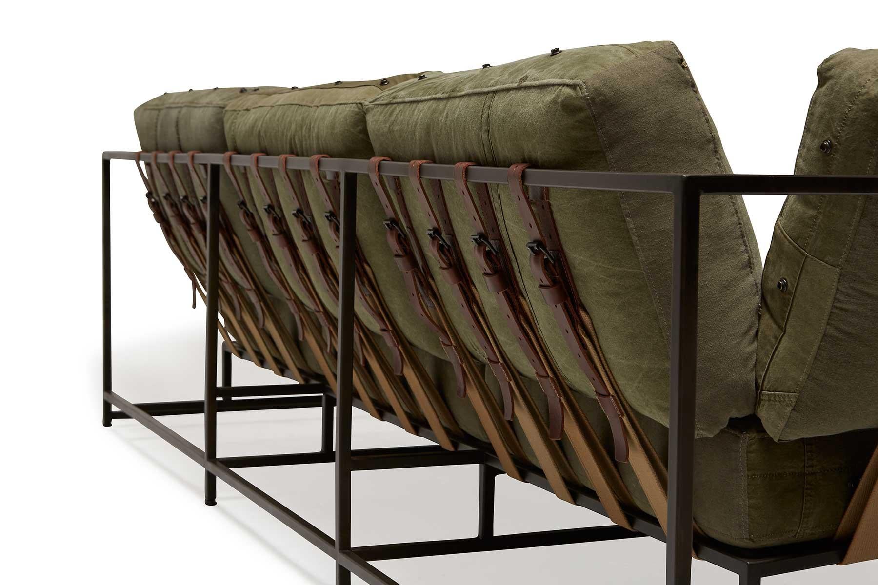 Militärisches Sofa aus Segeltuch und geschwärztem Stahl V1 (amerikanisch) im Angebot