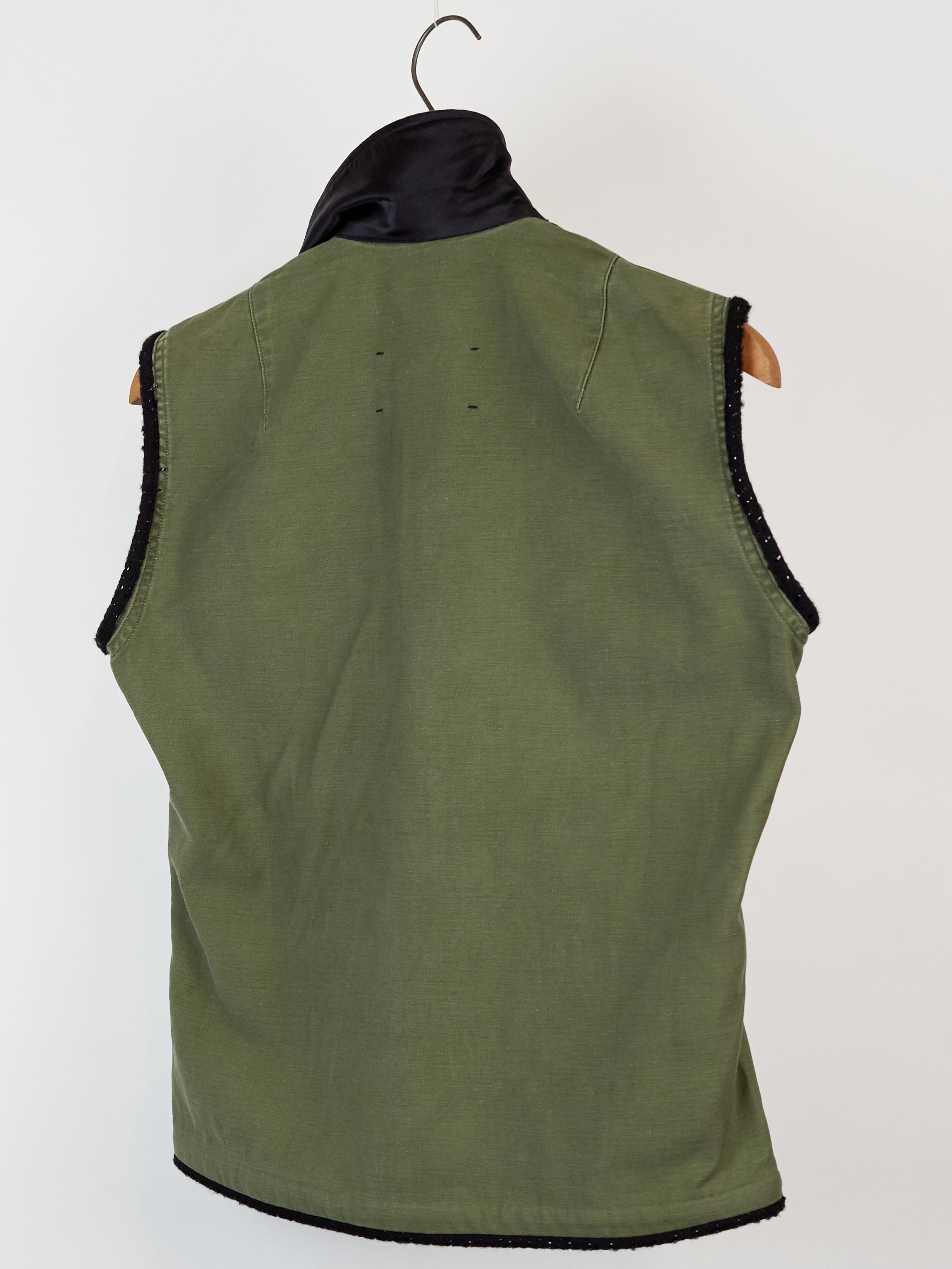 army green sleeveless jacket