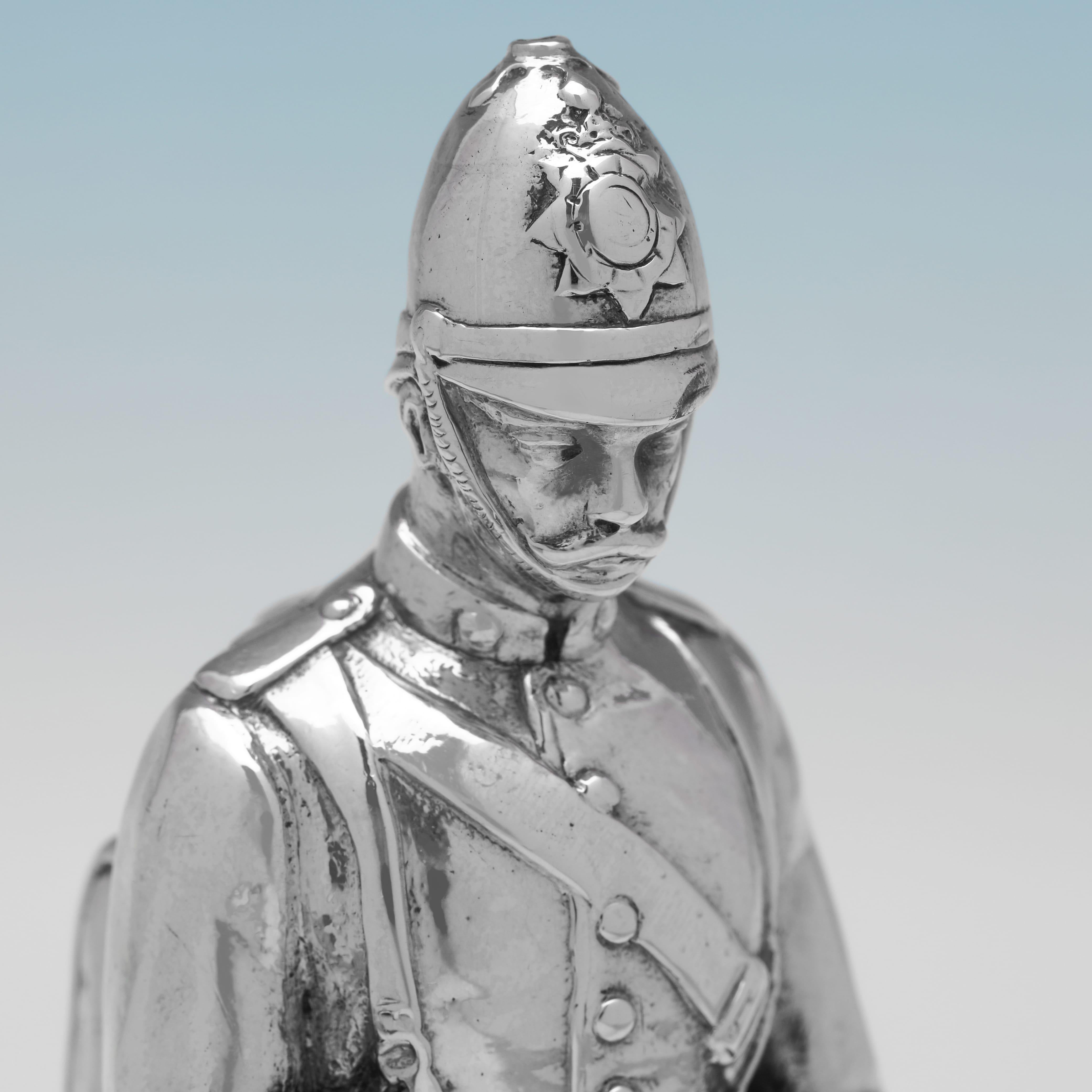 Military Interest - Campana victoriana de plata de ley con inscripción militar Plata esterlina en venta