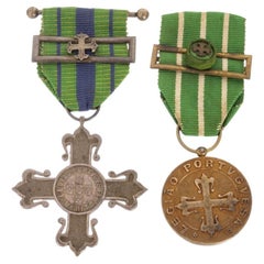 Military items - Two silver medals from the Portuguese Legion - 19th century