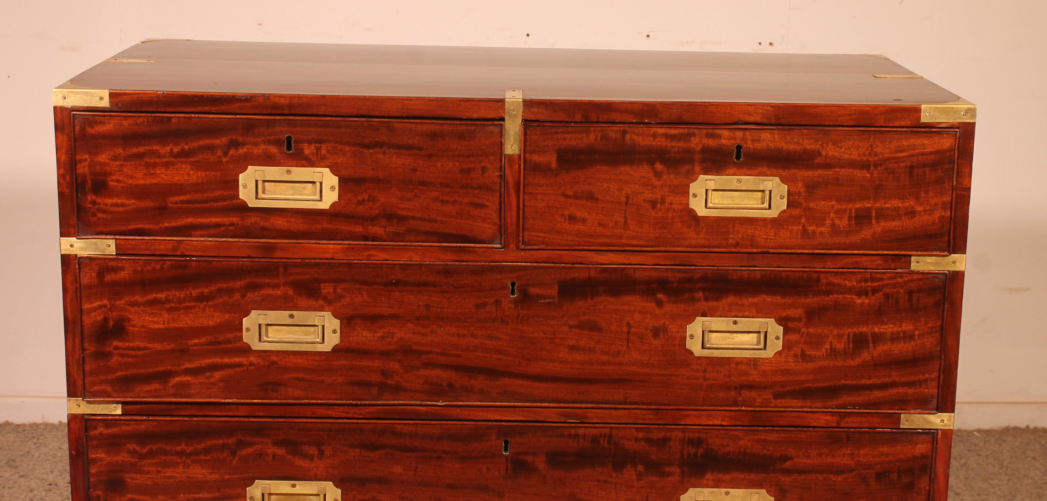 Military Or Campaign Officer's Chest Of Drawers In Mahogany - 19th Century Británico en venta