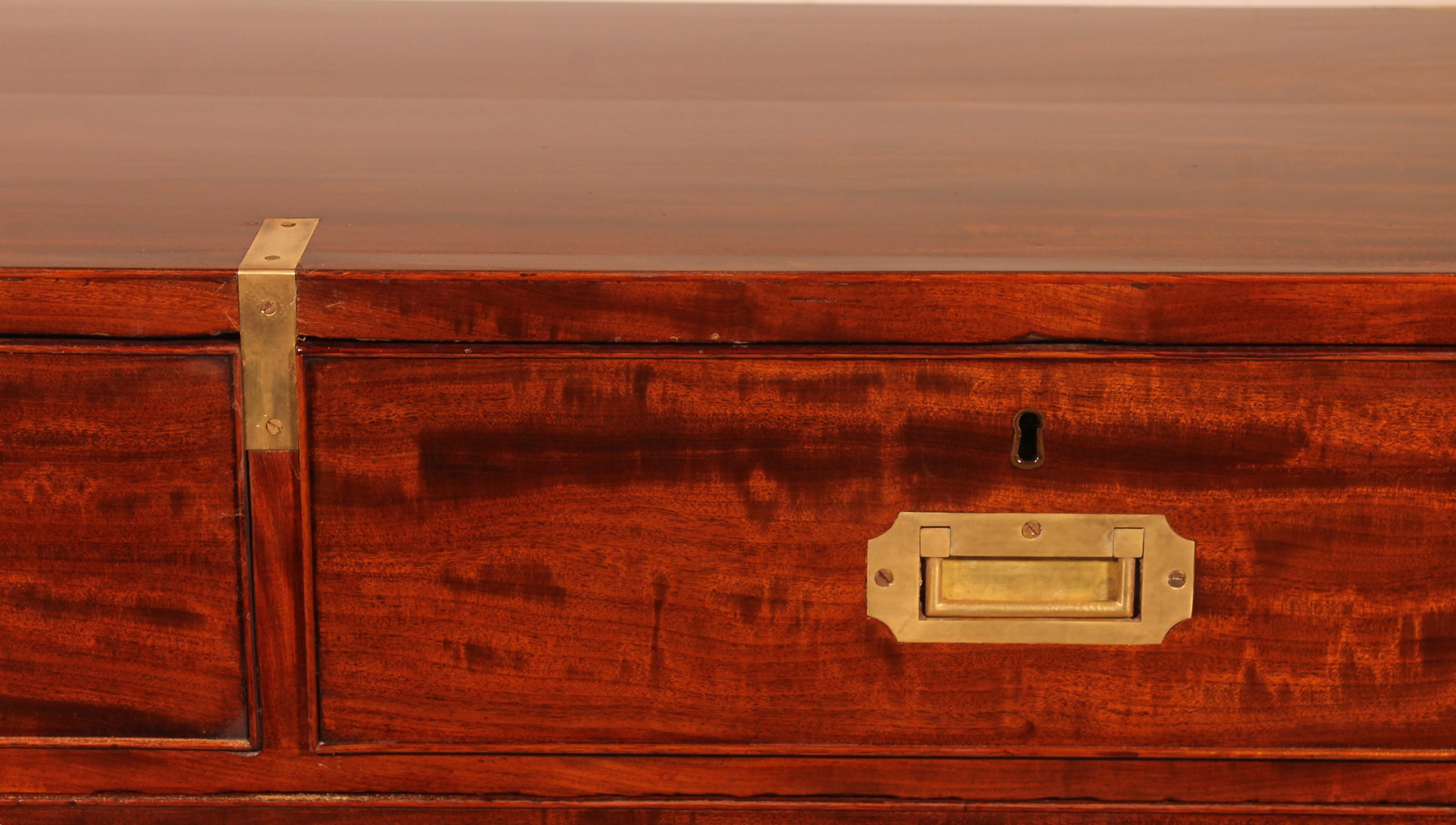 Military Or Campaign Officer's Chest Of Drawers In Mahogany - 19th Century en Bueno estado para la venta en Brussels, Brussels