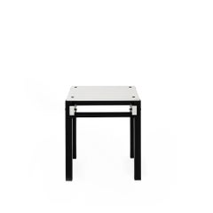 Tabouret militaire en noir et blanc, De Stijl, conçu en 1923 par Gerrit Rietveld