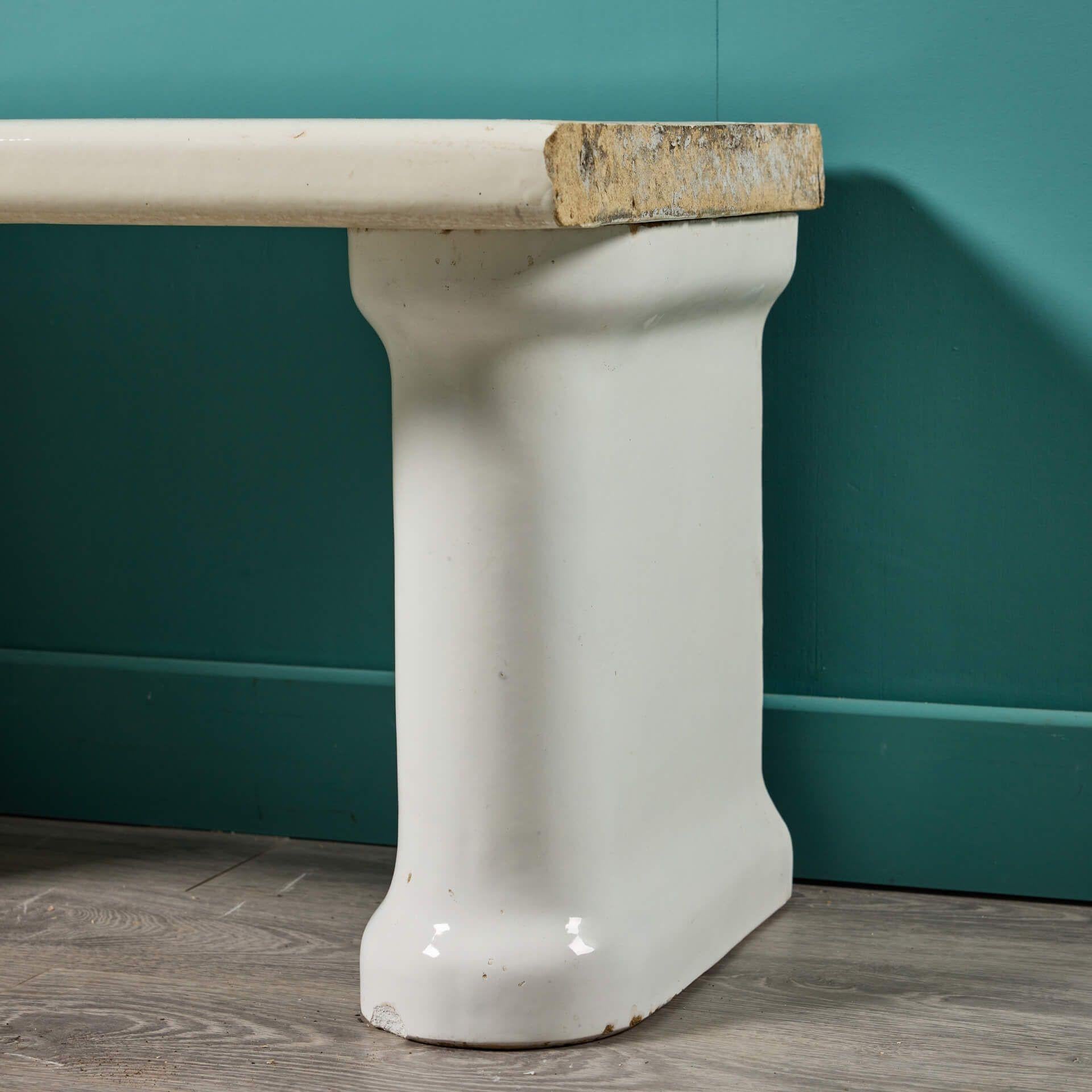 Vernissé Table laitière ancienne 