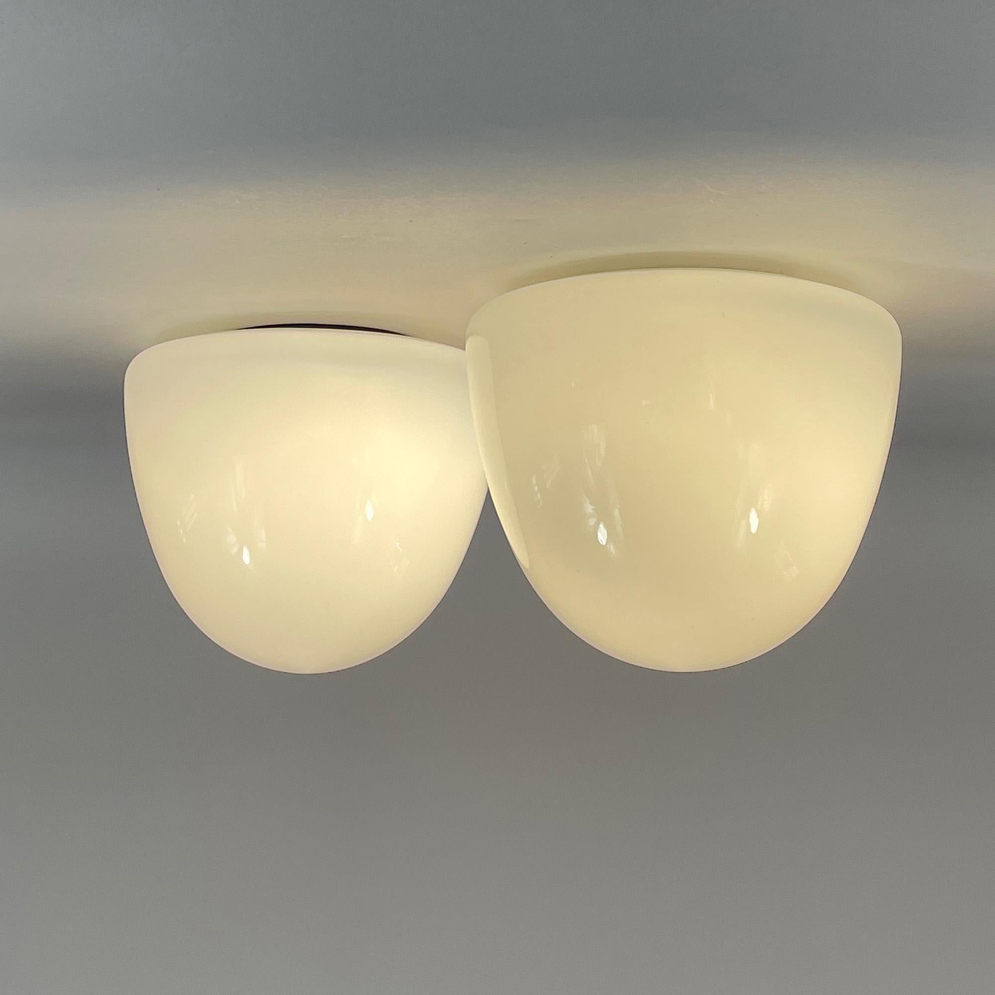 Art déco Montures encastrées en verre dépoli et bakélite, époque Bauhaus, Allemagne, années 1930-1940 en vente
