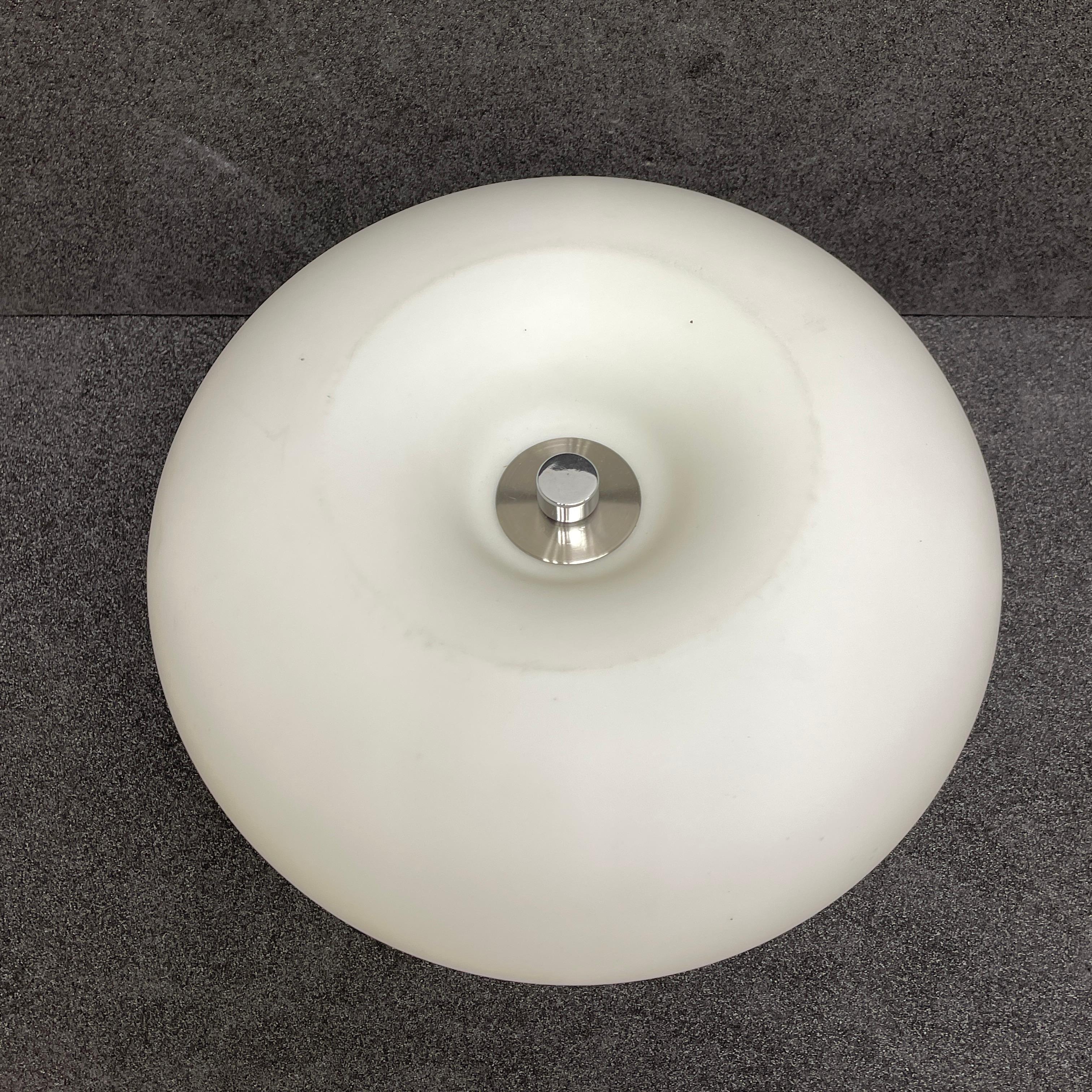 Milchglas-Einbaubeleuchtung Vintage Eglo Leuchten, Donut-Muster, 1980er Jahre im Zustand „Gut“ im Angebot in Nuernberg, DE