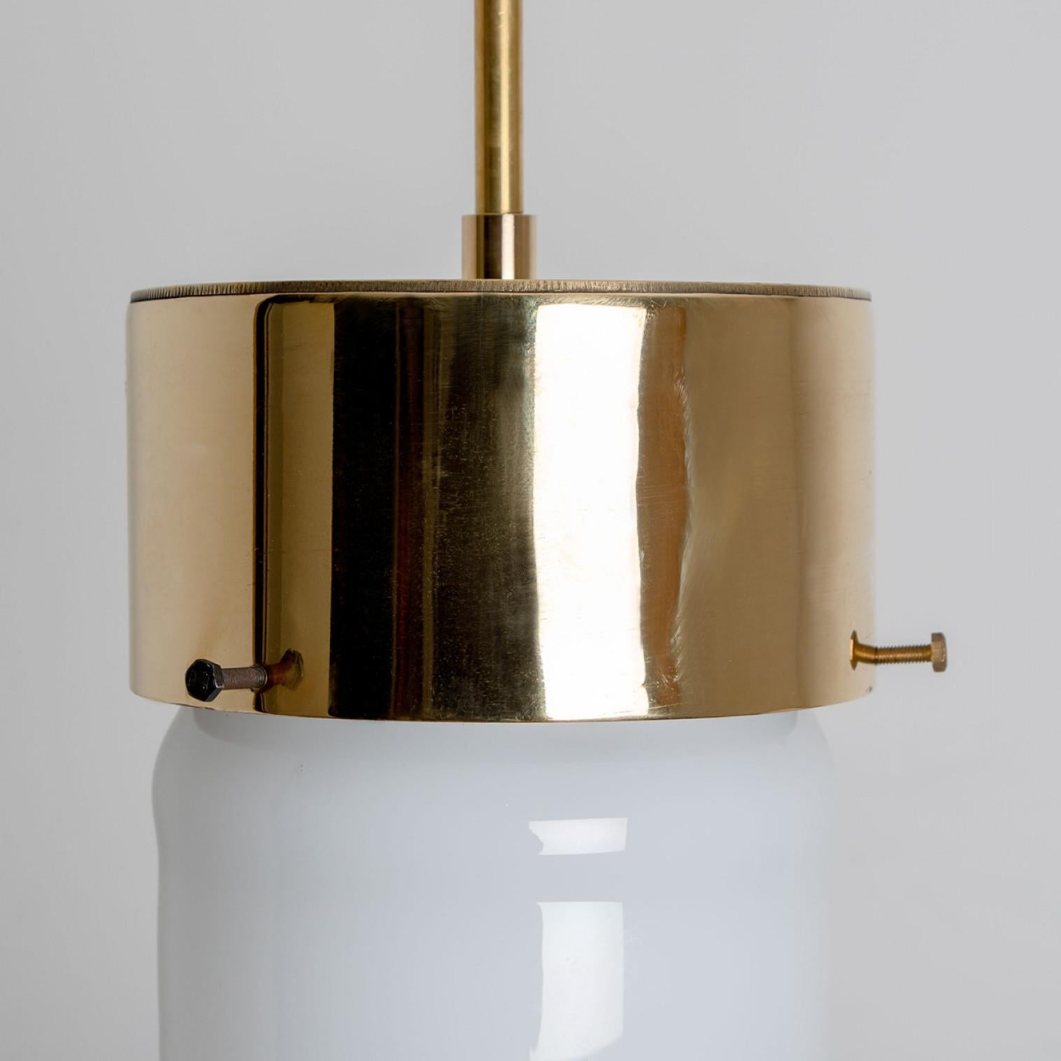 Fin du 20e siècle Lampes à suspension en verre dépoli de Harrachov, années 1970 en vente