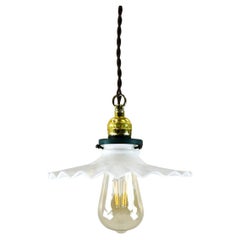 Industrielle Vintage-Pendelleuchte aus Milchglas im Vintage-Stil 8